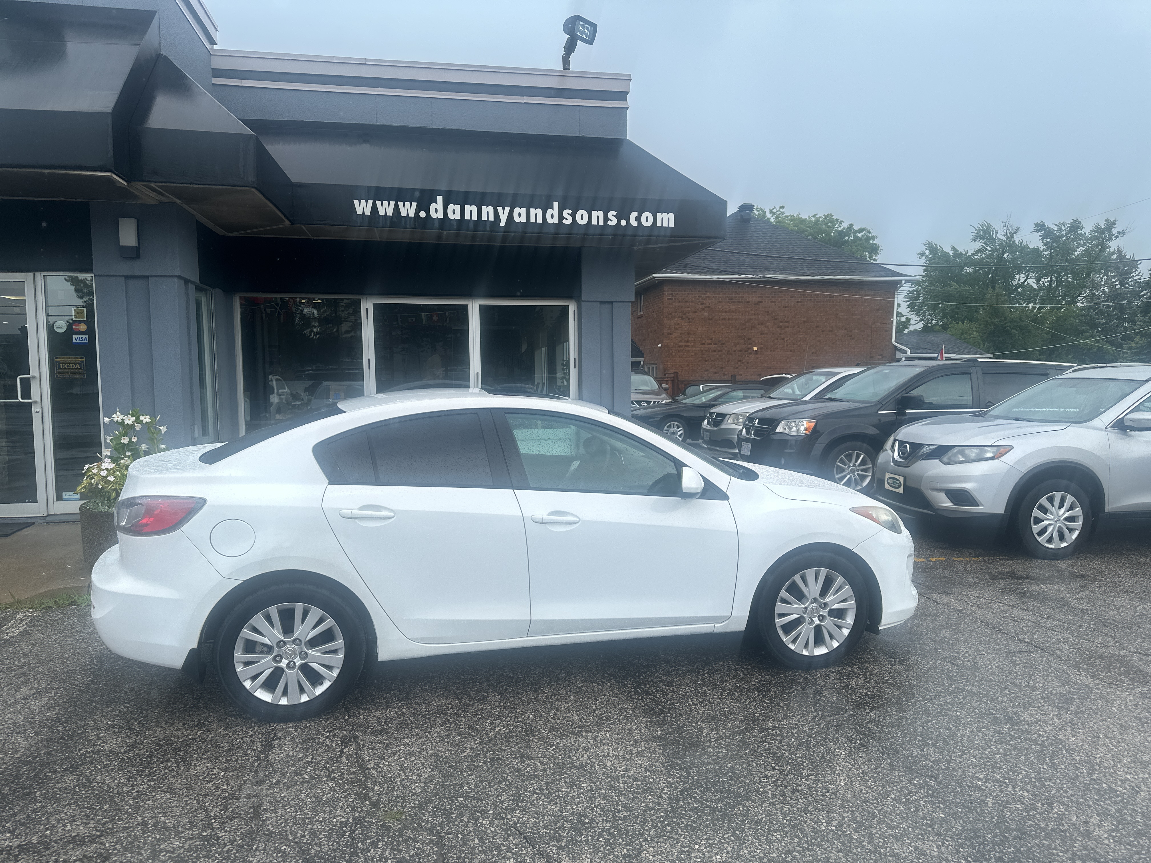2013 Mazda Mazda3  GS-SKY