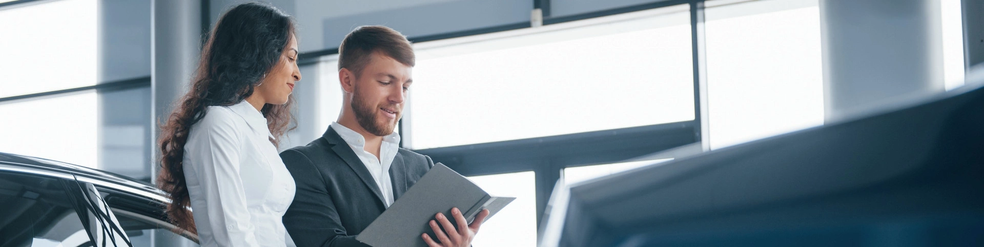 https://hillzcdn.ca/dhautoinc/38388081029863685-financeApplication.webp
