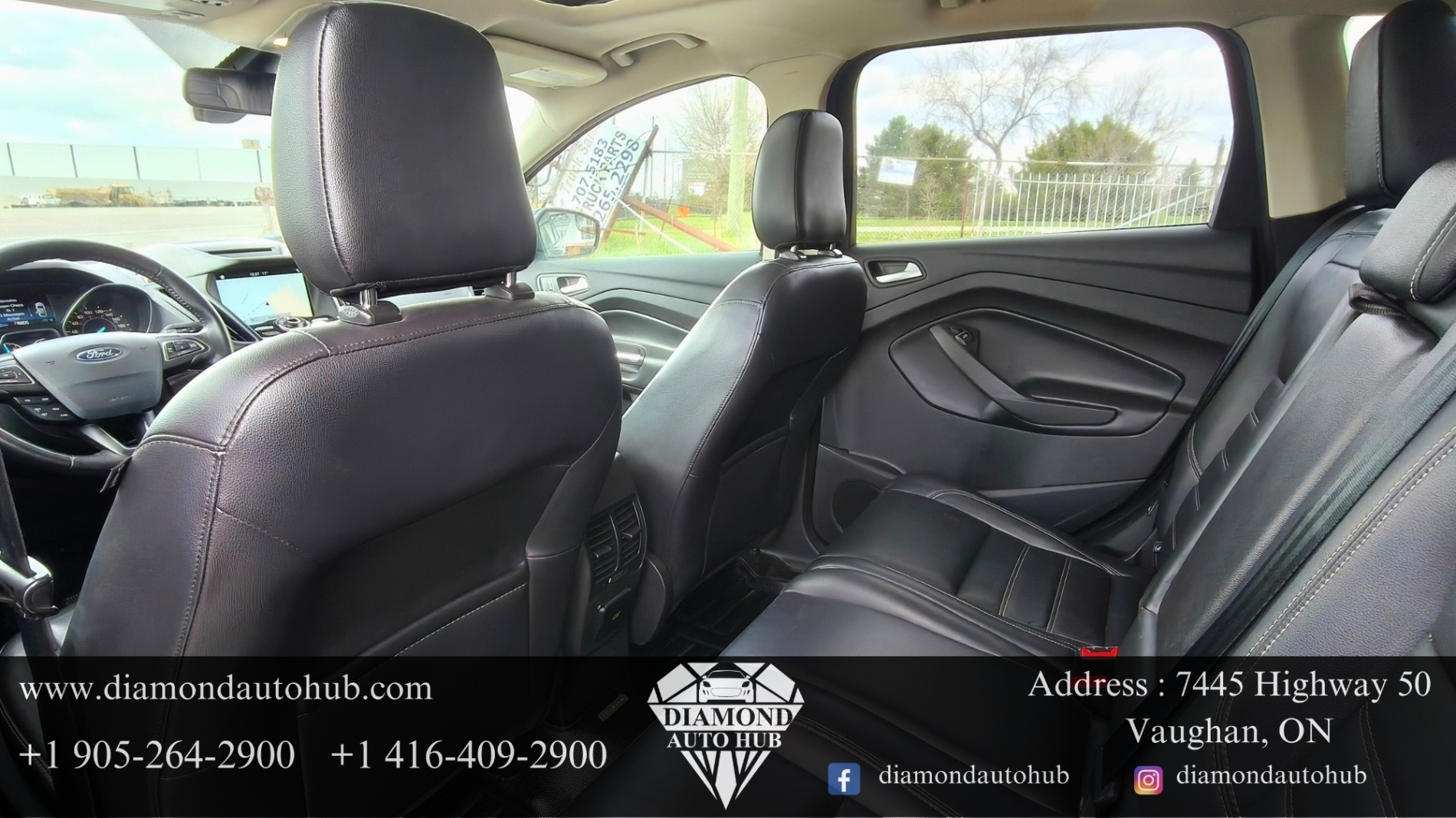 /diamondautohub/2018-Ford-Escape-045683367194622404.jpg