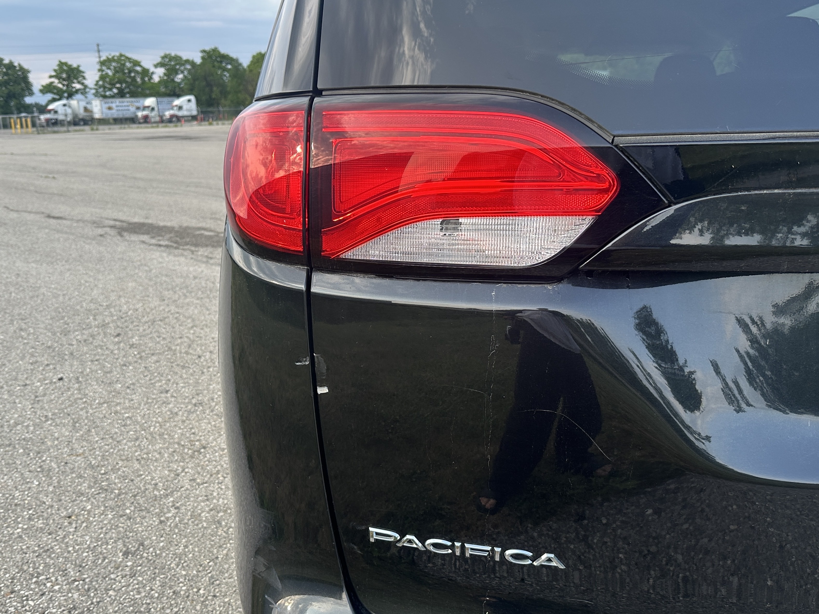 /dreamdriveauto/2017-Chrysler-Pacifica-3743268663739139.jpg
