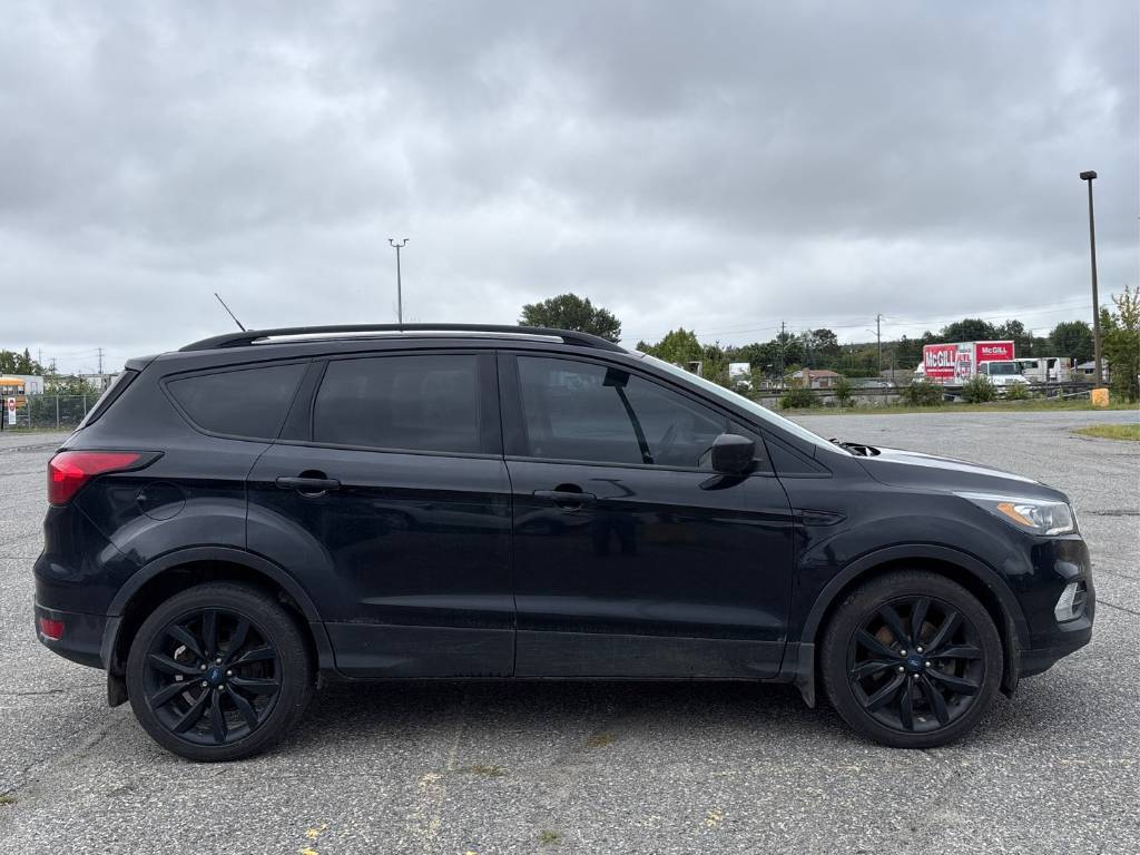 /dreamdriveauto/2019-Ford-Escape-38431453049890174.jpg
