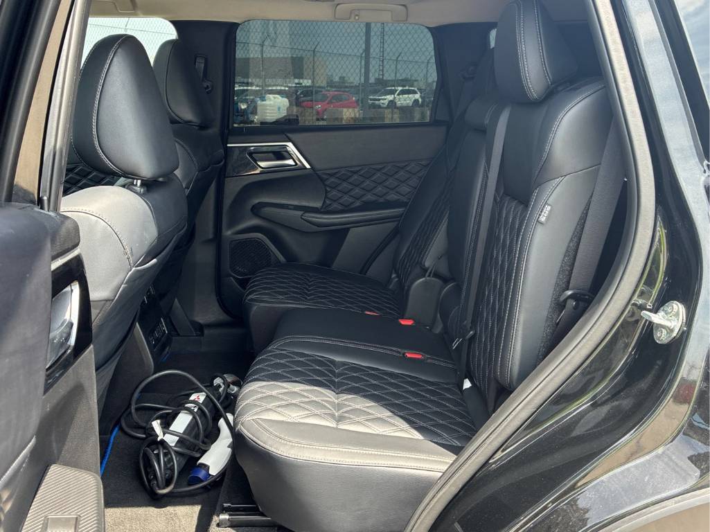 /dreamdriveauto/2025-Mitsubishi-OutlanderPlug-In-030066717209505045.jpg
