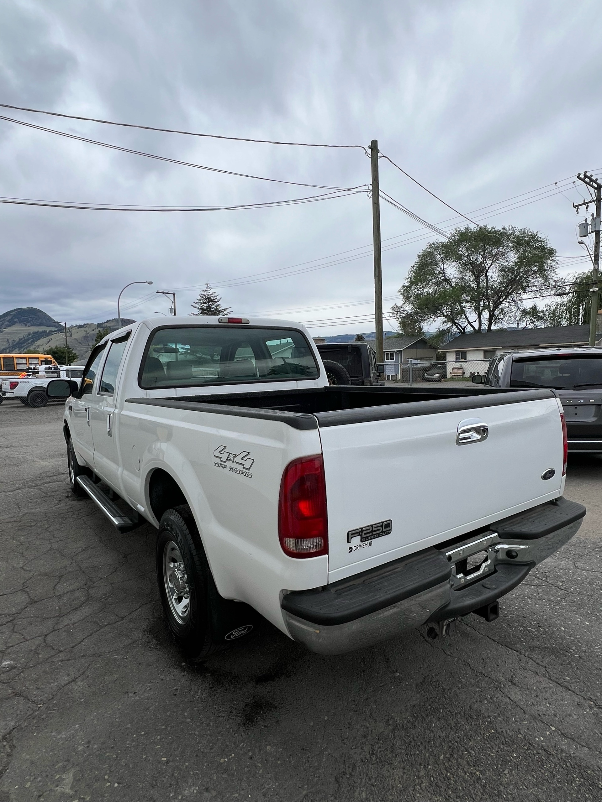 /drivehubautosales/2004-Ford-F-250SUPER-5004614696297869.jpg