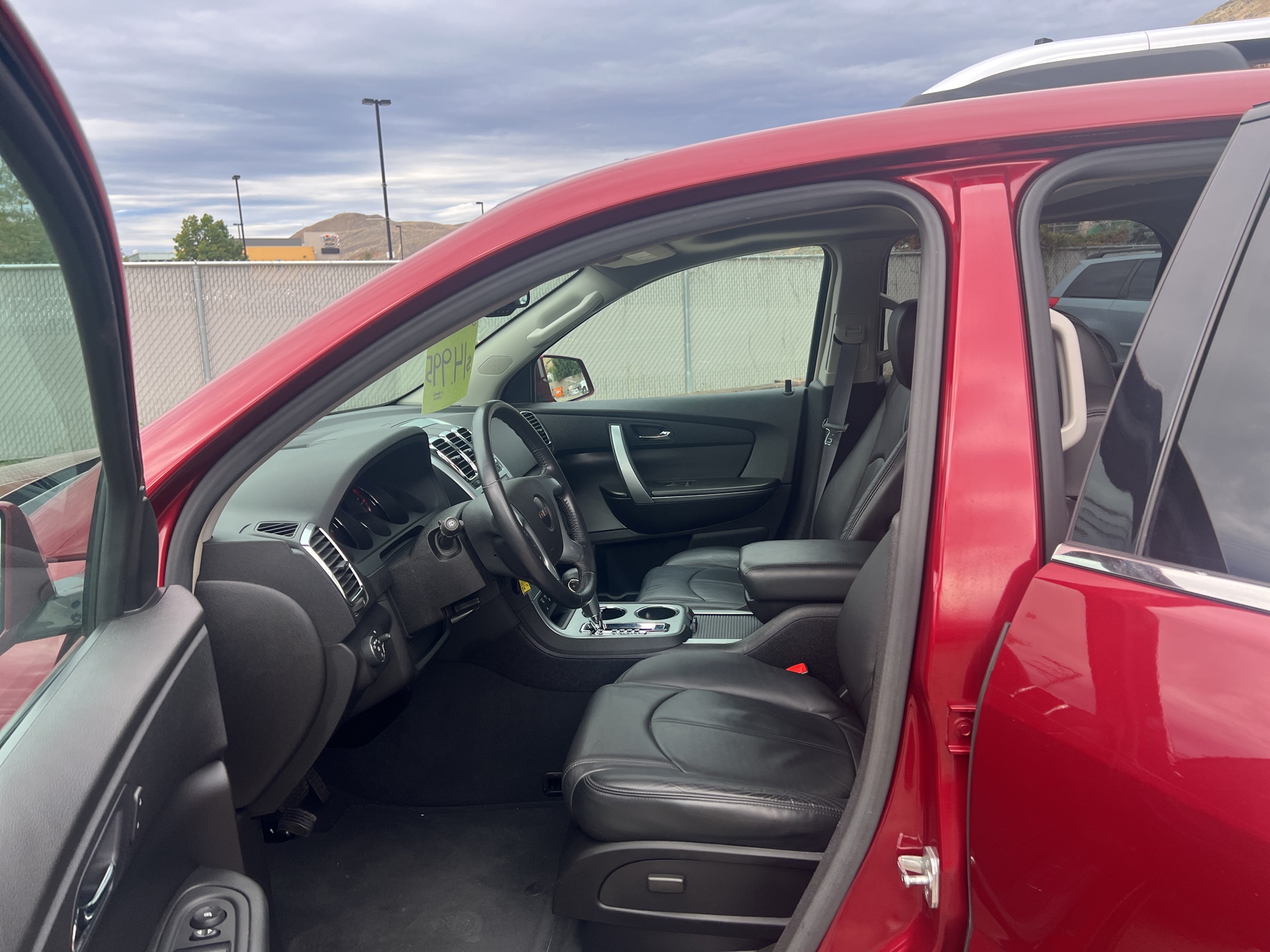 /drivehubautosales/2007-GMC-Acadia-86933441912935.jpg