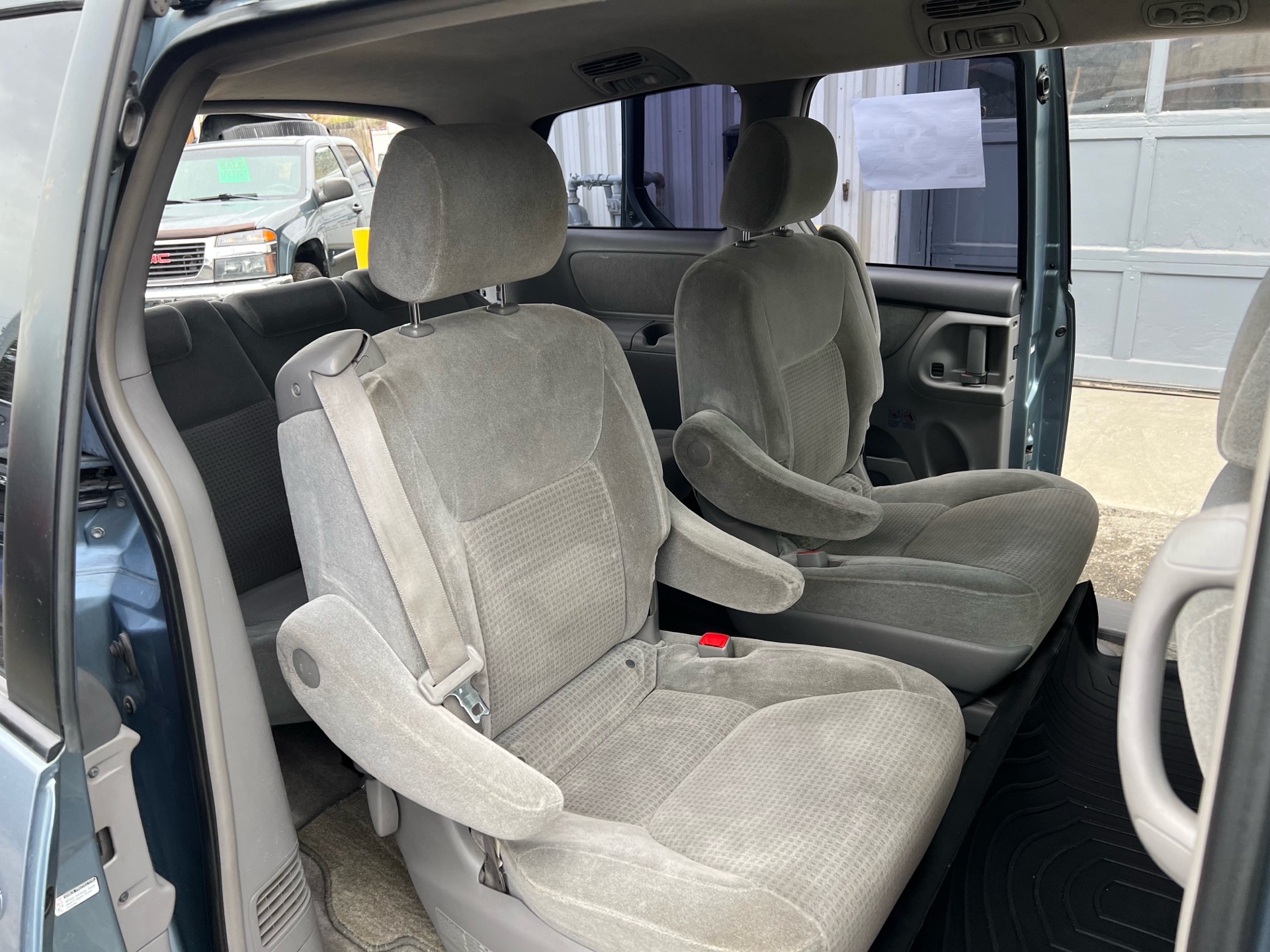 /drivehubautosales/2007-Toyota-Sienna-6151806388648362.jpg