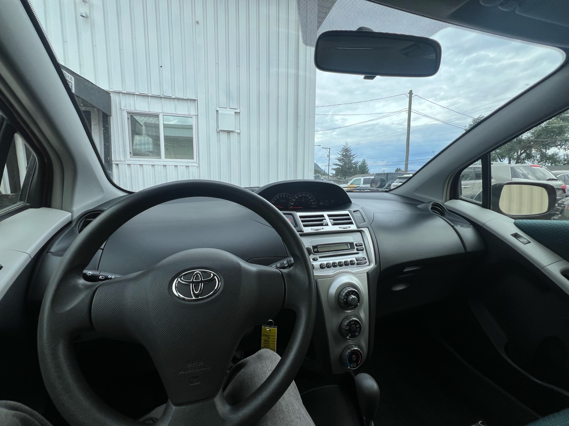 /drivehubautosales/2008-Toyota-Yaris-2994959647660216.jpg
