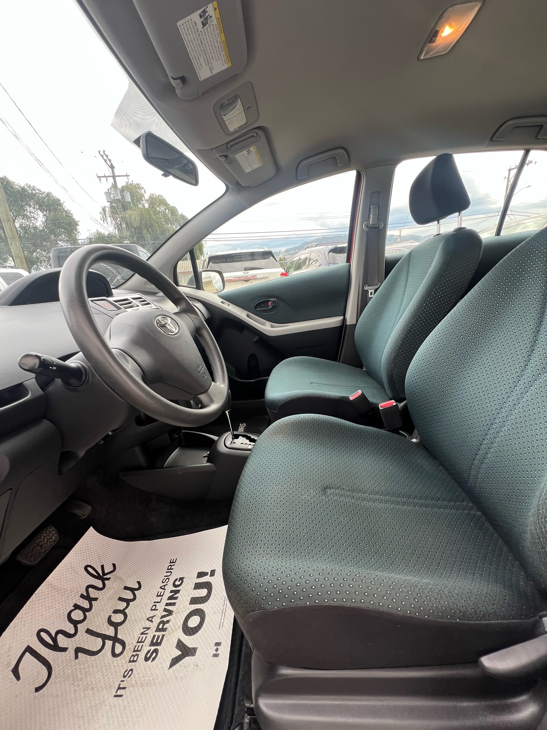 /drivehubautosales/2008-Toyota-Yaris-8244100380389523.jpg