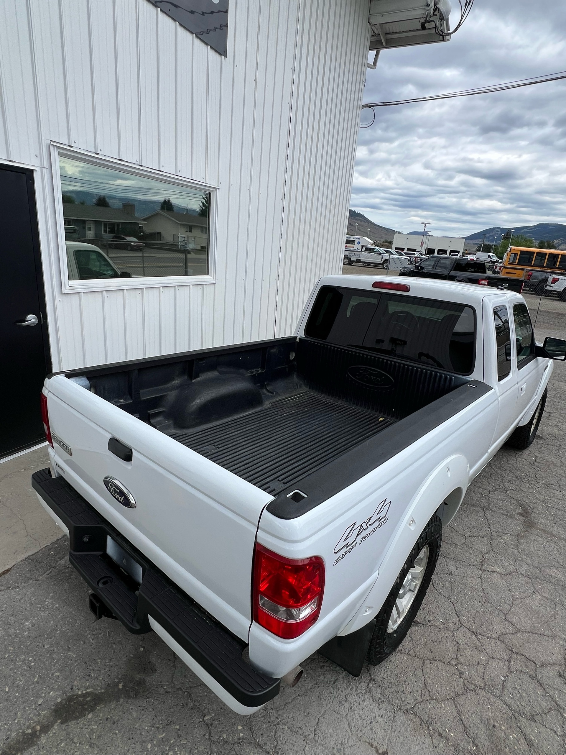 /drivehubautosales/2009-Ford-Ranger-9828233925314682.jpg