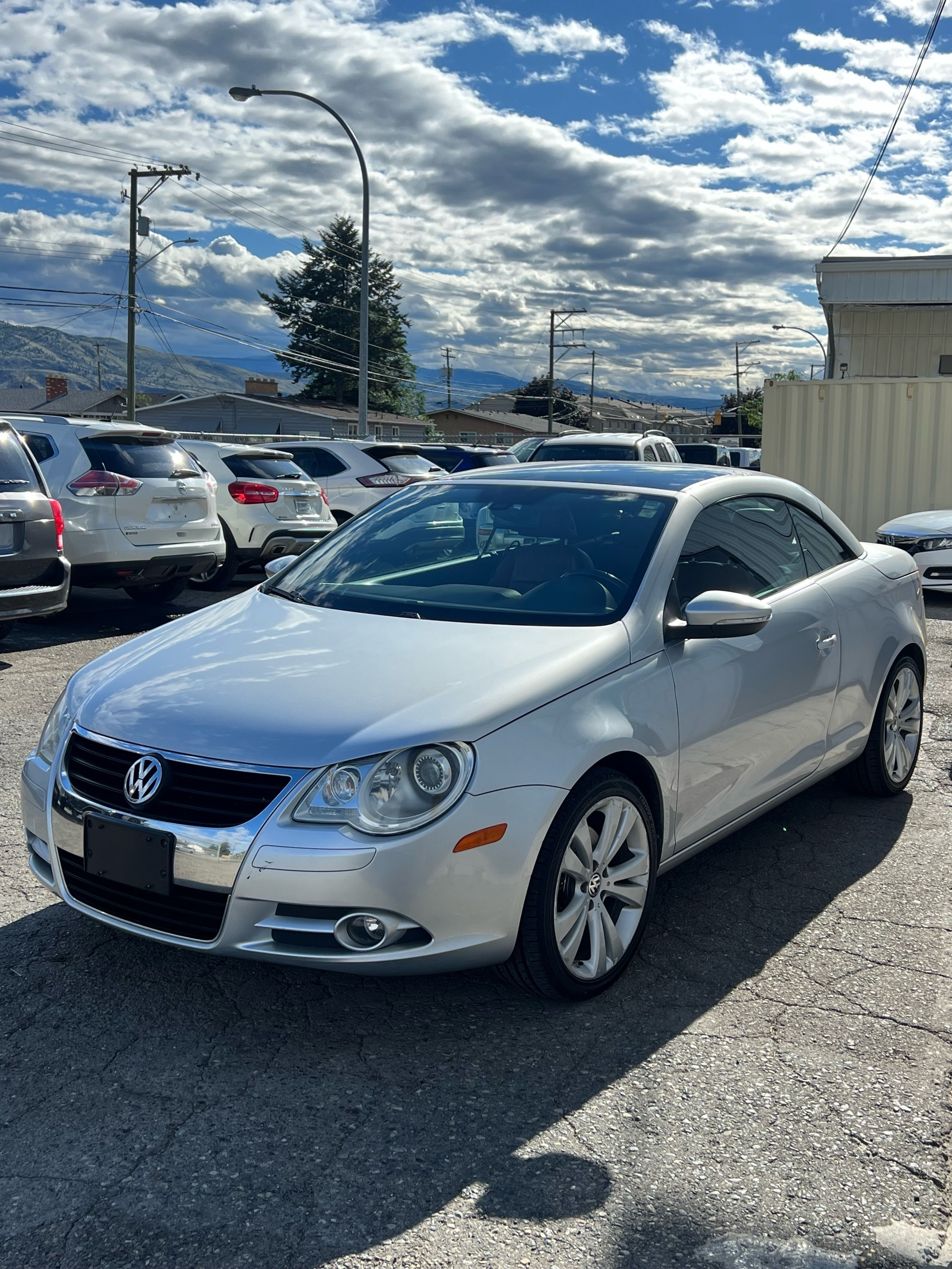 /drivehubautosales/2009-Volkswagen-Eos-4349643021695655.jpg