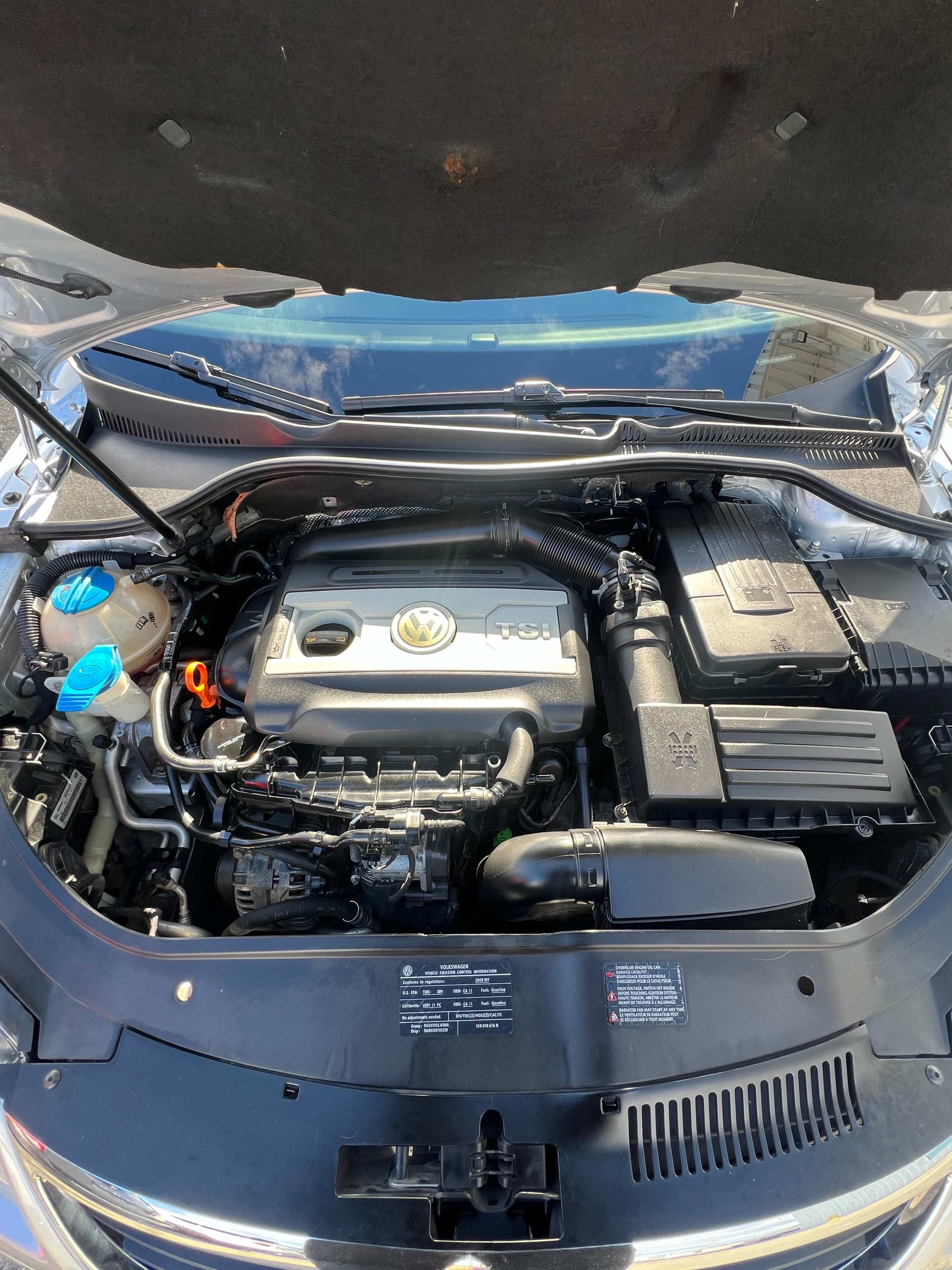 /drivehubautosales/2009-Volkswagen-Eos-6379387084463302.jpg