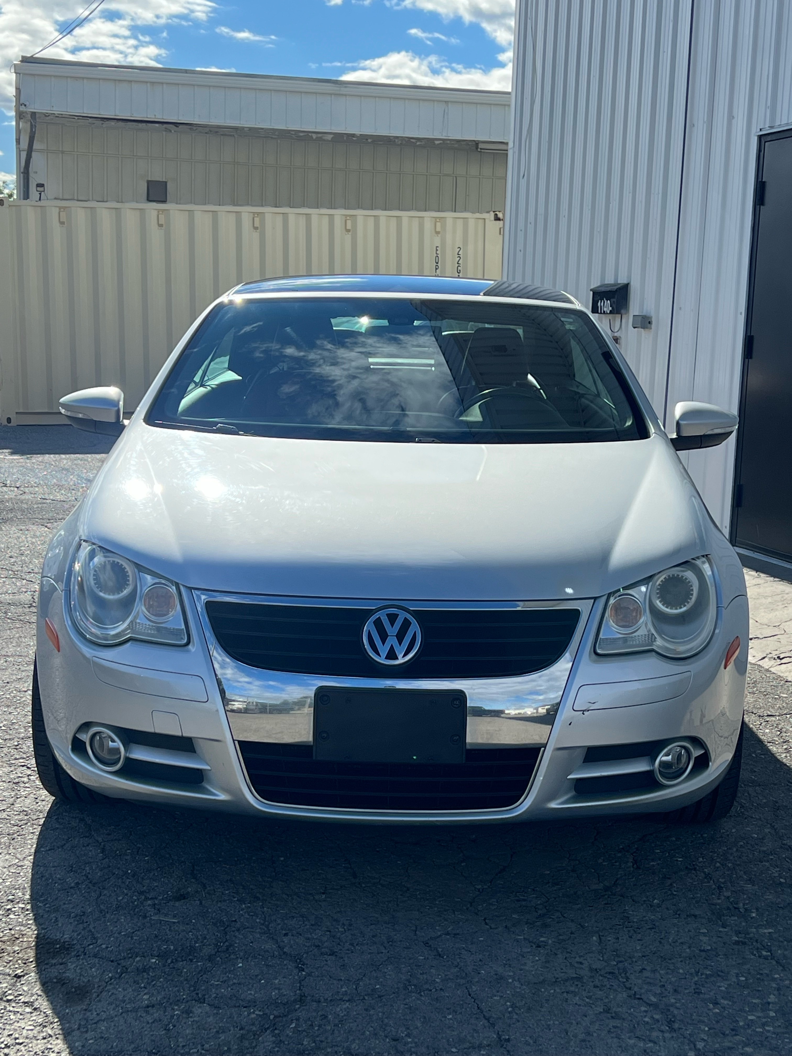 /drivehubautosales/2009-Volkswagen-Eos-6434942798432499.jpg