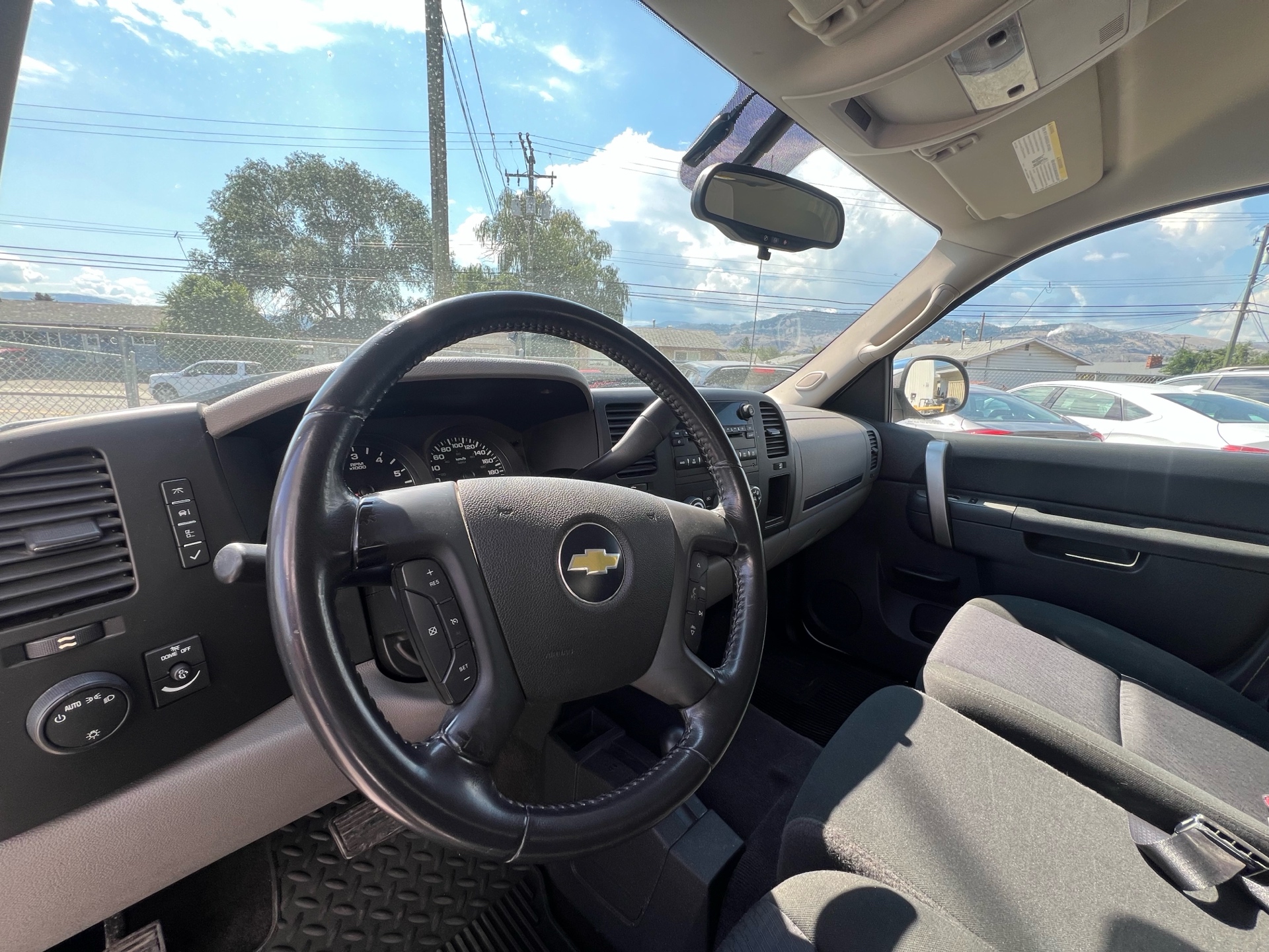 /drivehubautosales/2010-Chevrolet-Silverado1500-13161248483781463.jpg
