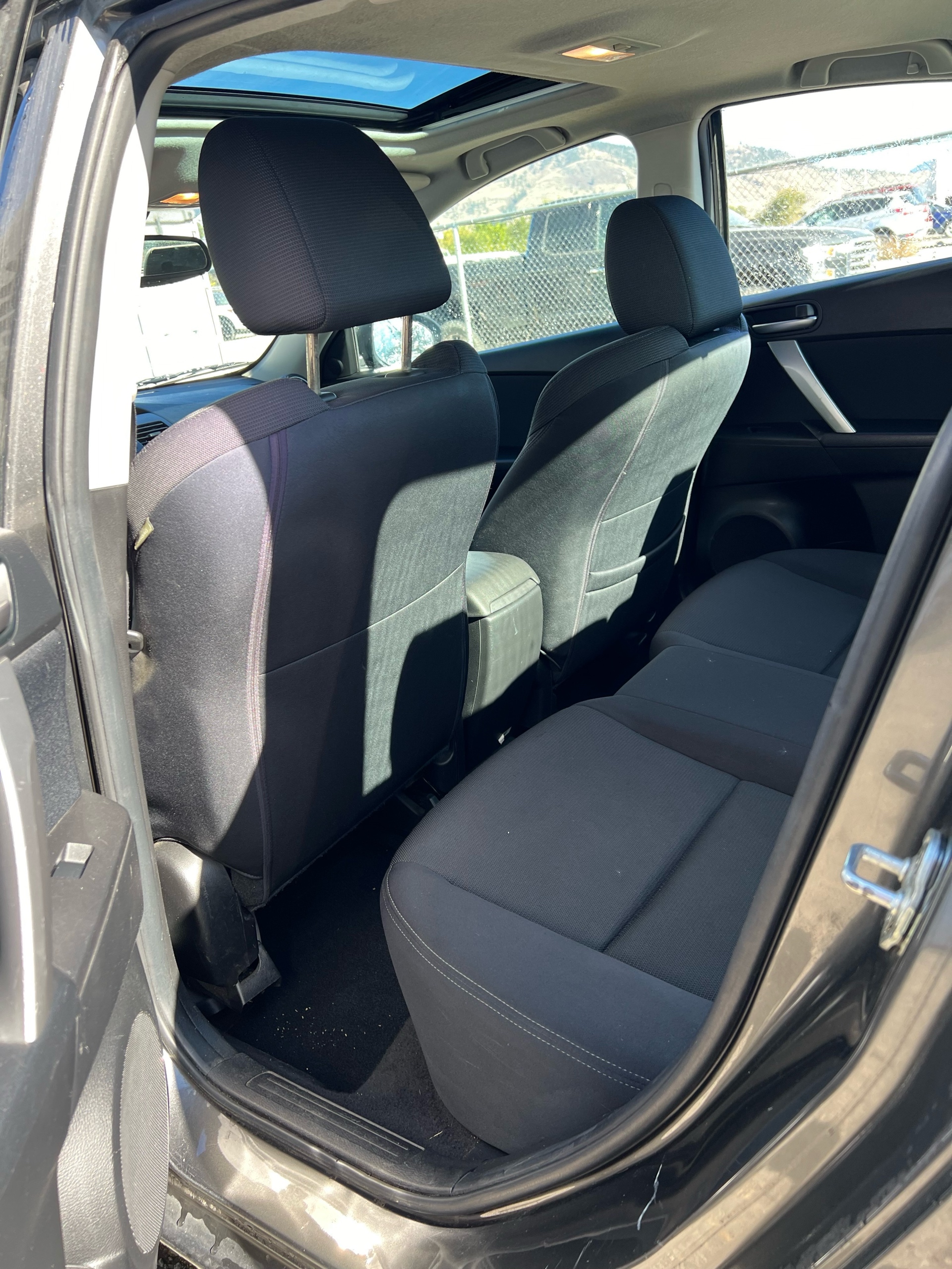 /drivehubautosales/2010-Mazda-Mazda3-5078831308402738.jpg