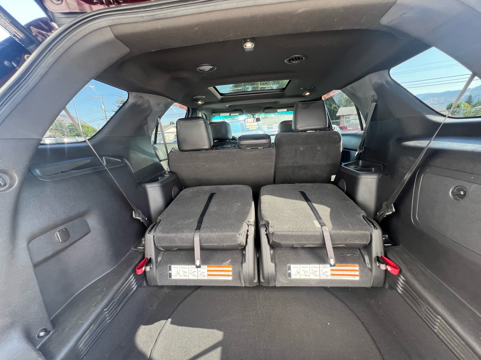 /drivehubautosales/2011-Ford-Explorer-292498268542259.jpg