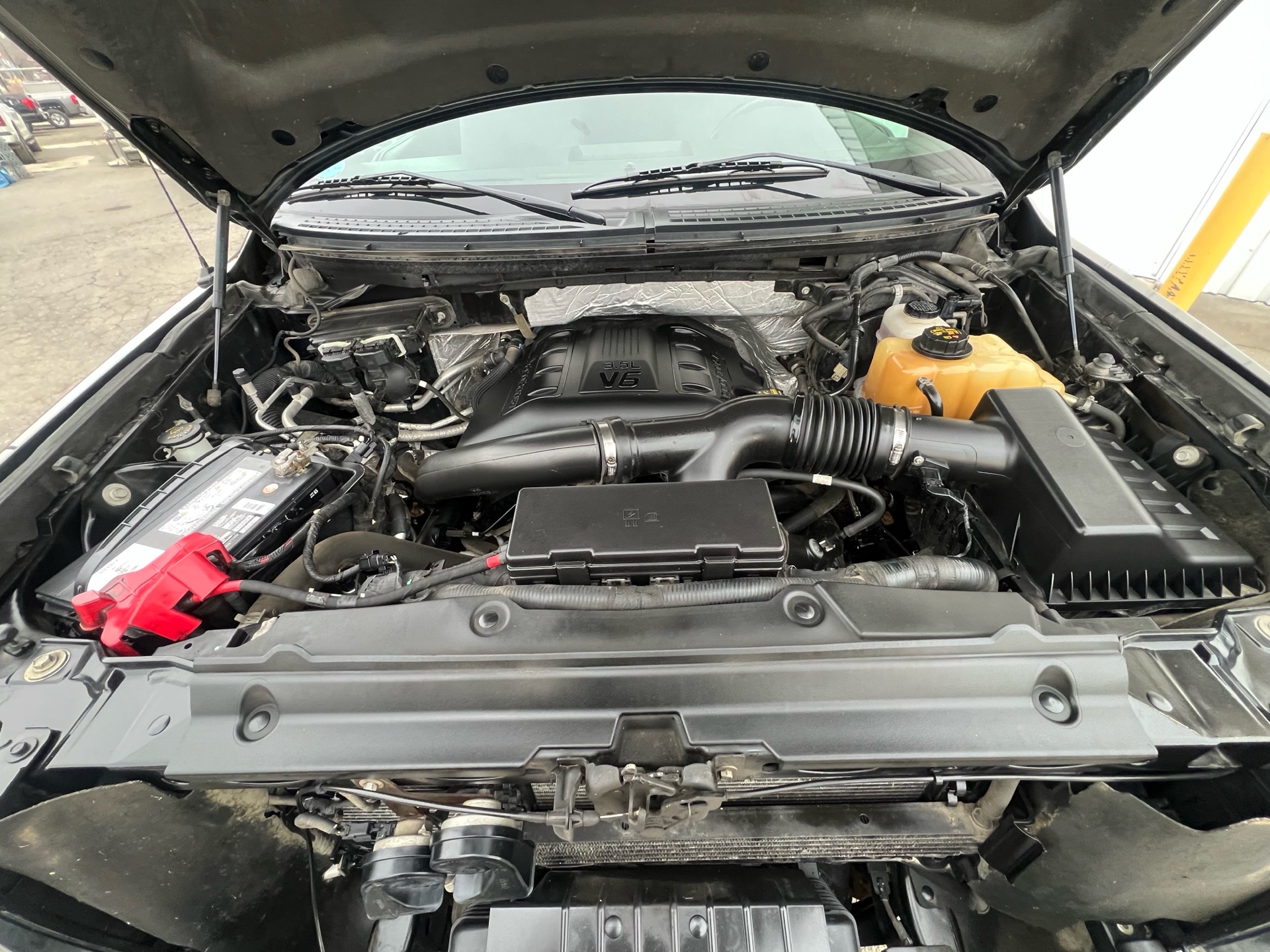 /drivehubautosales/2011-Ford-F-150-5332872206107455.jpg
