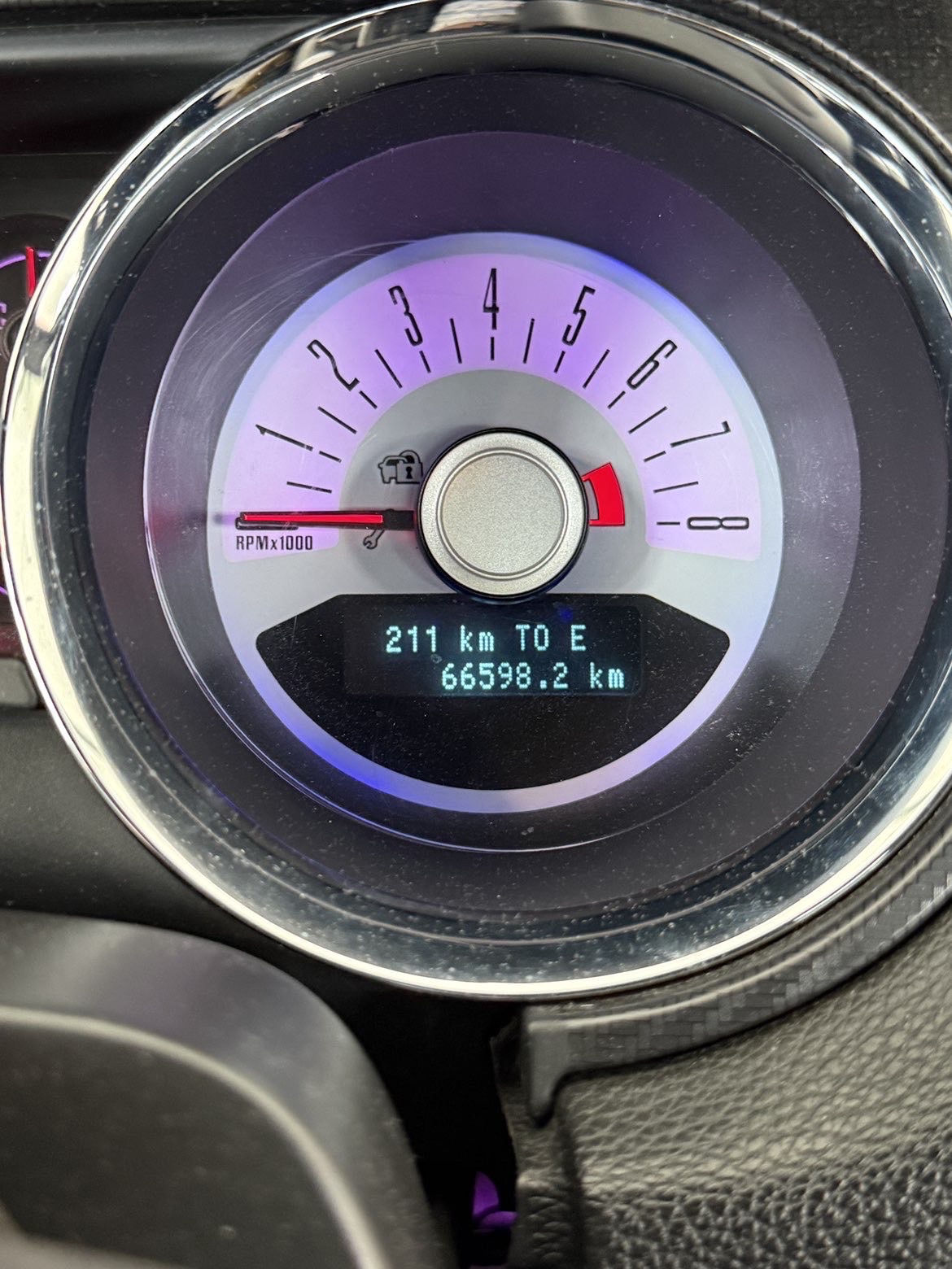 /drivehubautosales/2011-Ford-Mustang-1071148255531611.jpg