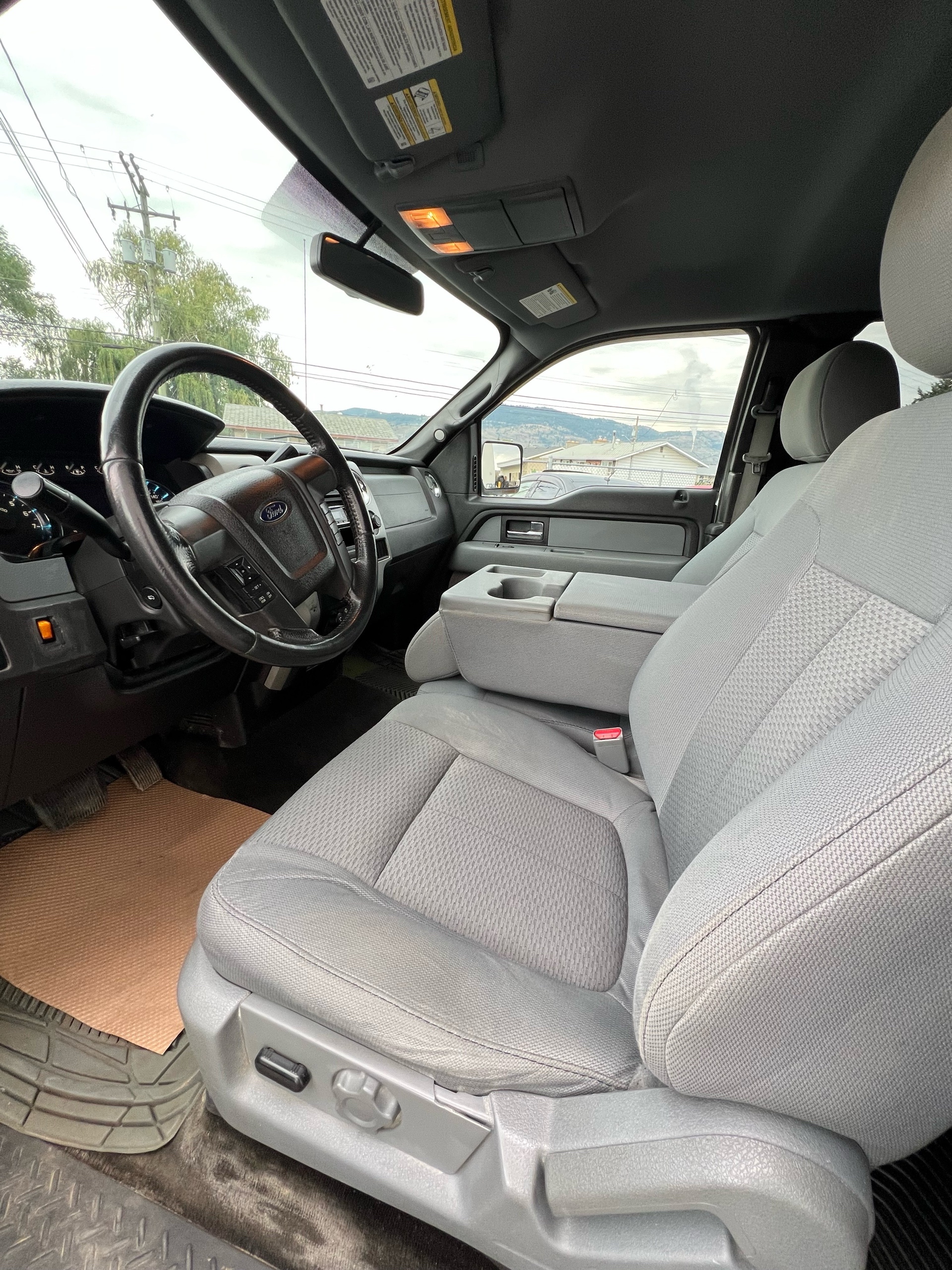 /drivehubautosales/2012-Ford-F-150-0058416186805967385.jpg
