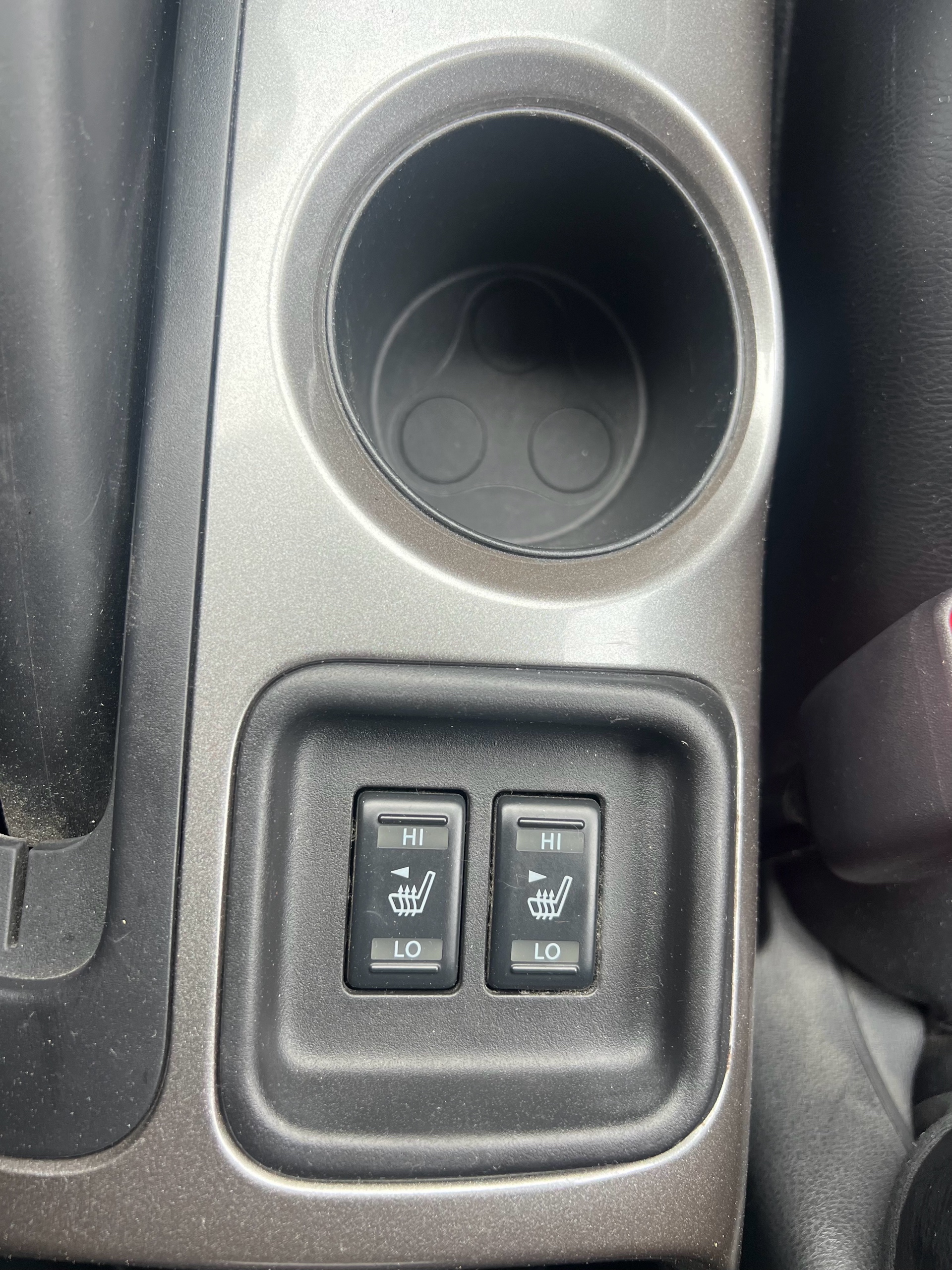 /drivehubautosales/2012-Nissan-JUKE-31116606809915104.jpg