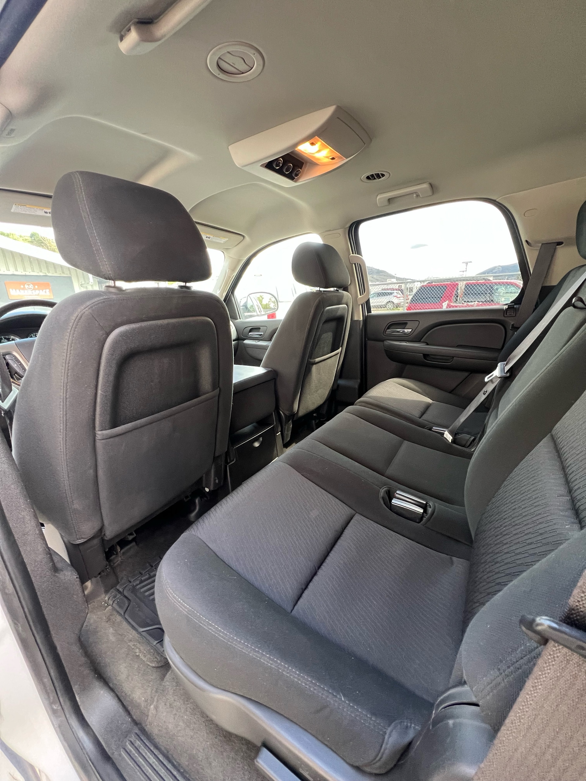 /drivehubautosales/2013-Chevrolet-Tahoe-8328706902657763.jpg