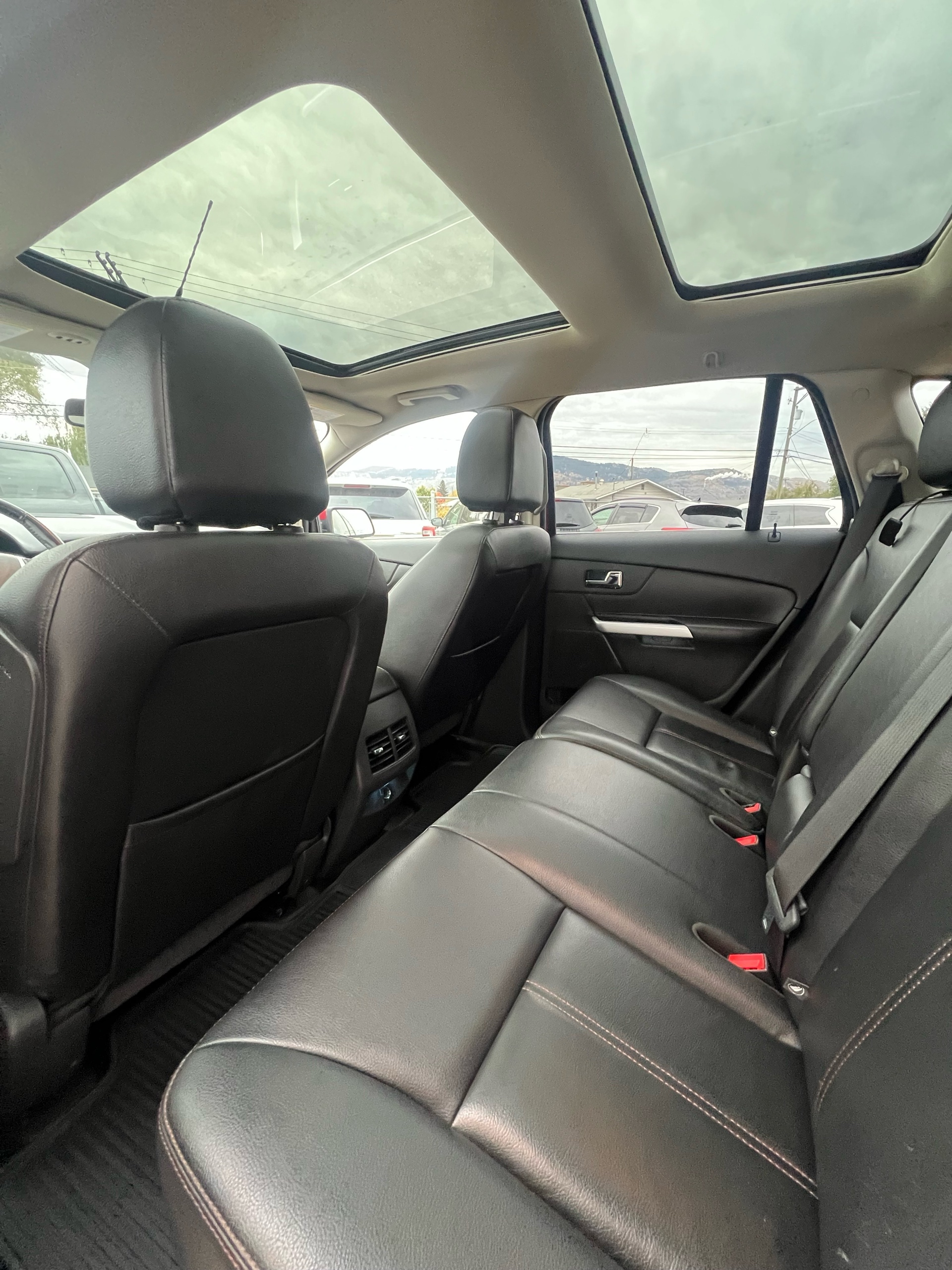 /drivehubautosales/2013-Ford-Edge-2078938383264446.jpg
