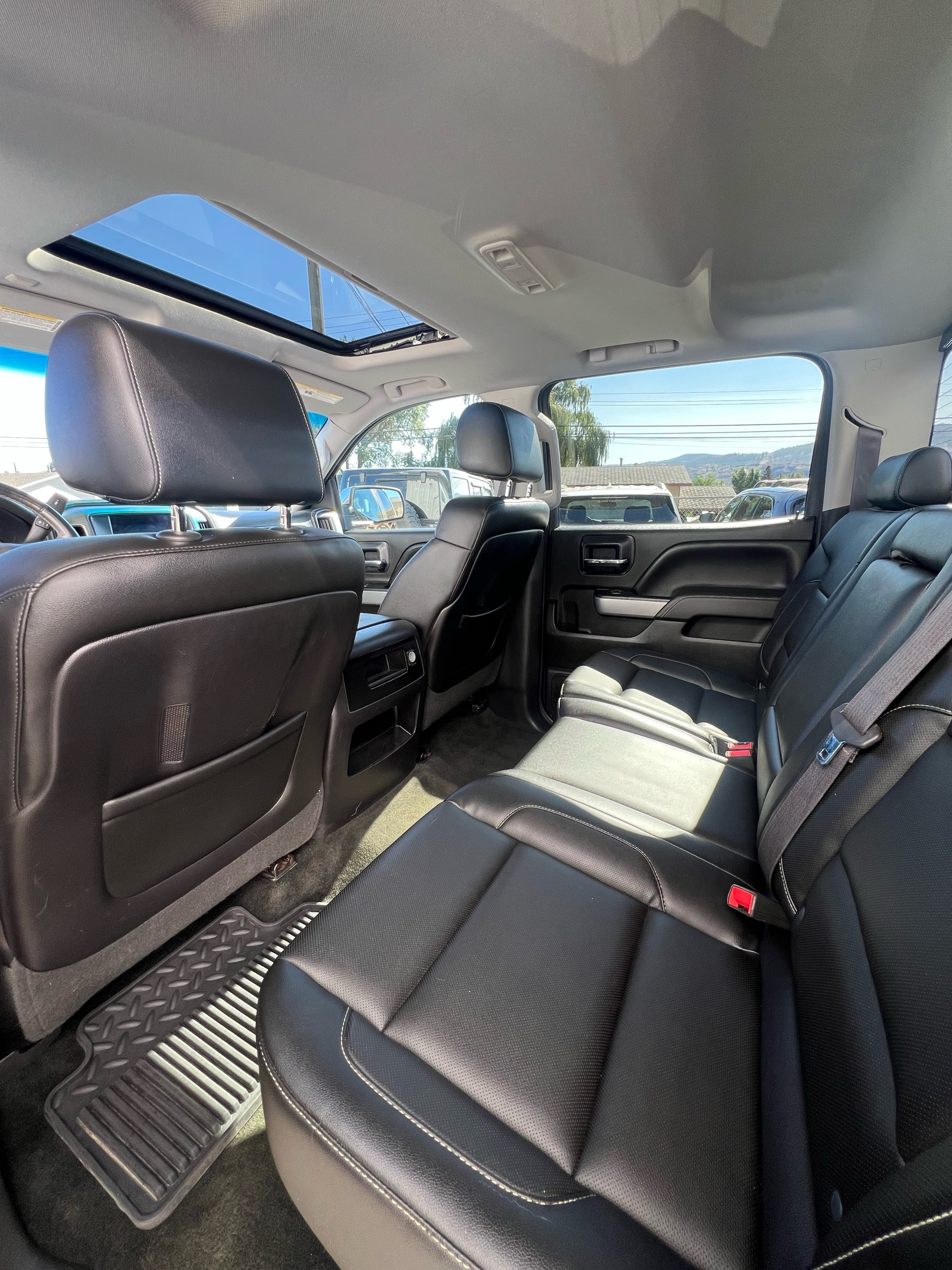 /drivehubautosales/2014-Chevrolet-Silverado1500-21579283910465485.jpg