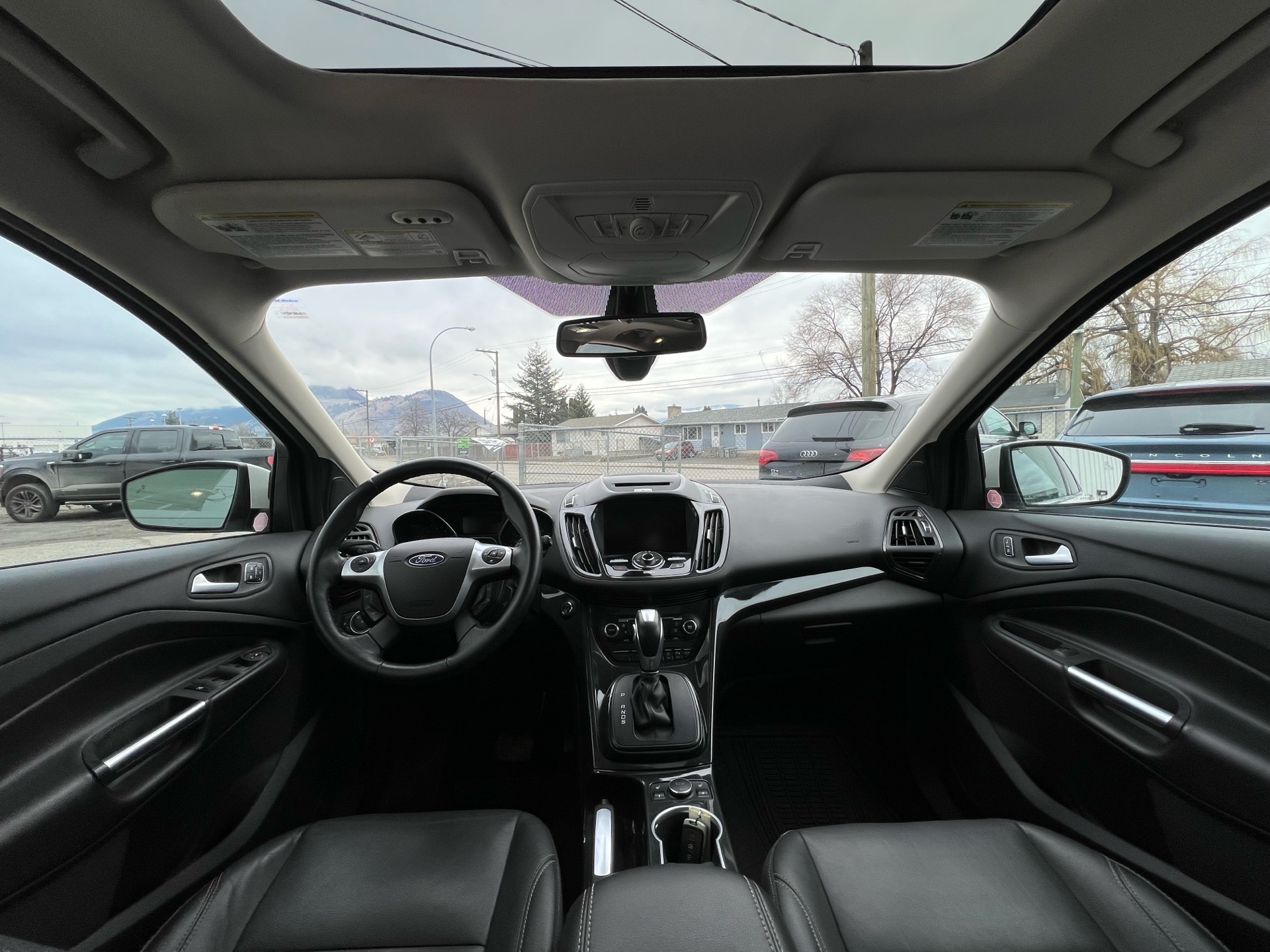 /drivehubautosales/2014-Ford-Escape-12614747128359882.jpg