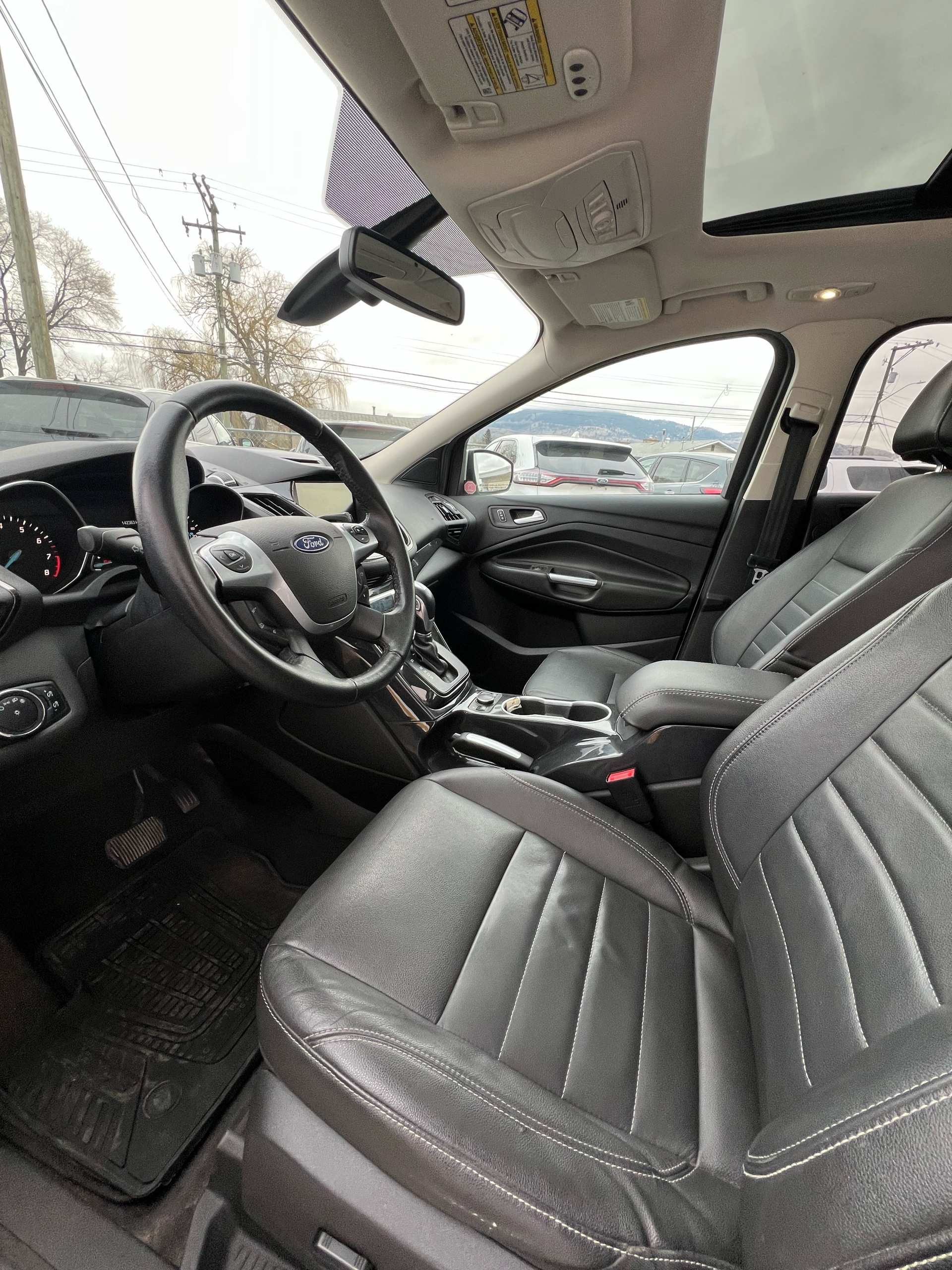/drivehubautosales/2014-Ford-Escape-8438815407873508.jpg