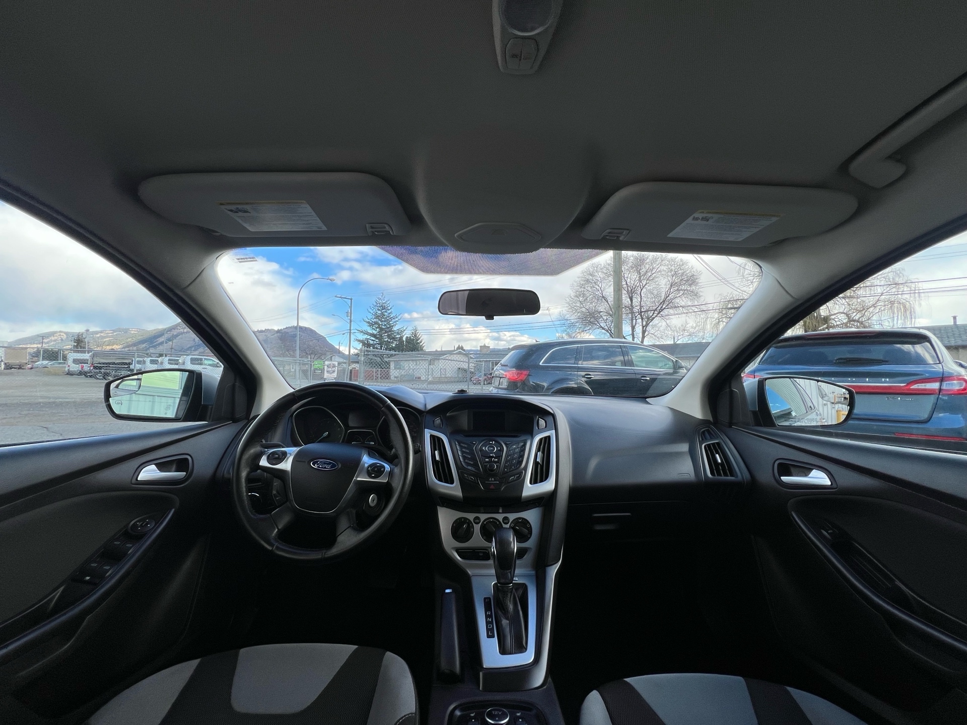 /drivehubautosales/2014-Ford-Focus-2362737723378634.jpg