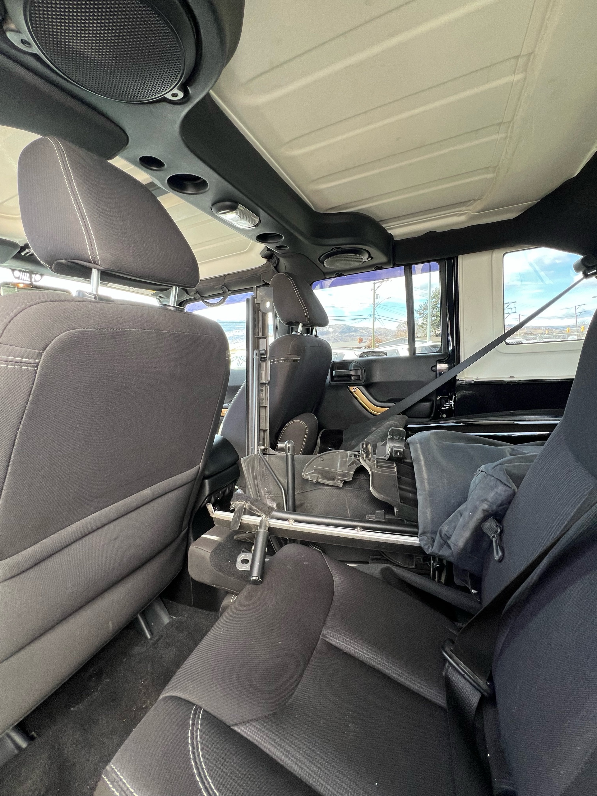 /drivehubautosales/2014-Jeep-WRANGLERUNLIMITED-16781022034433946.jpg