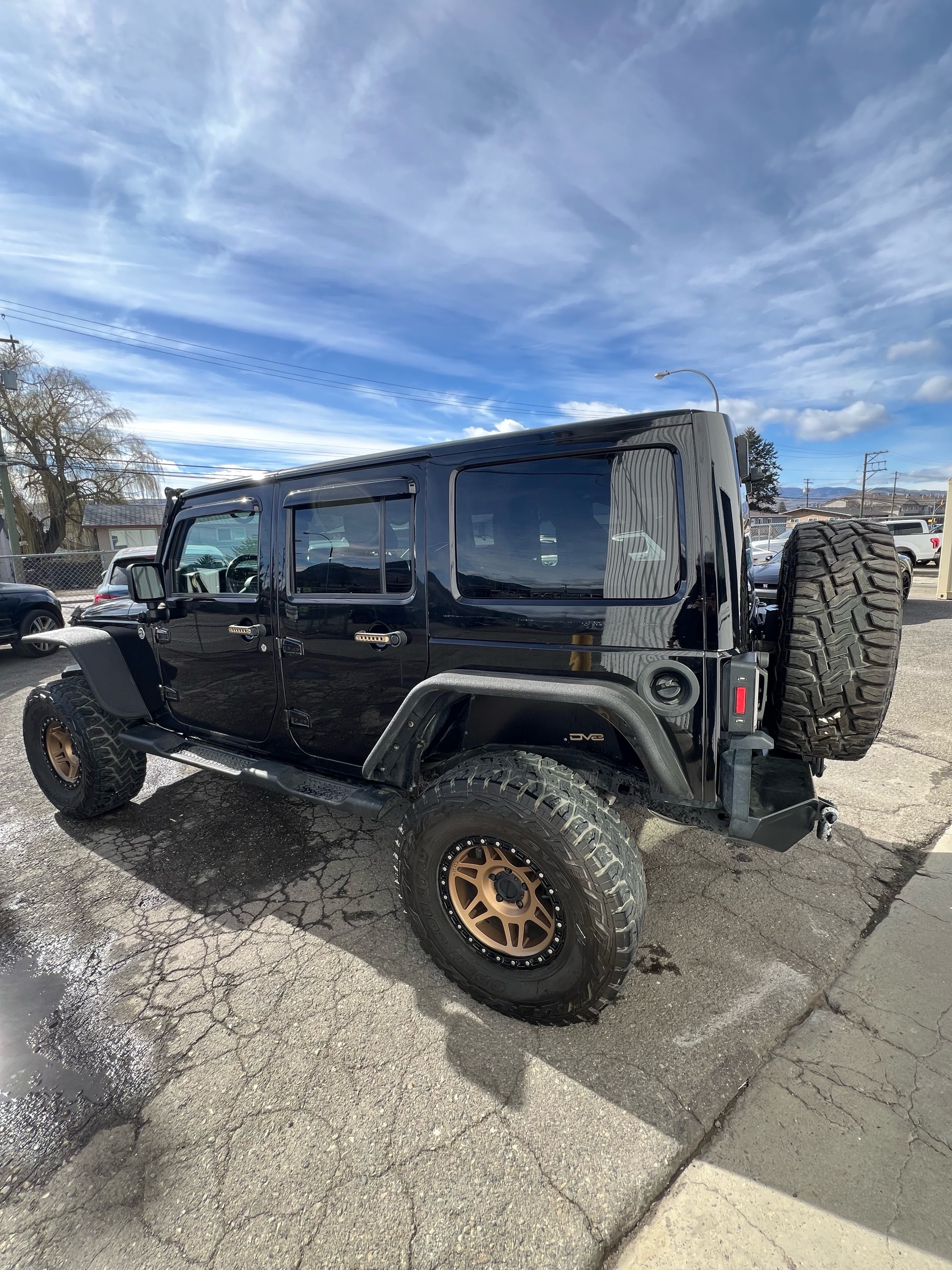 /drivehubautosales/2014-Jeep-WRANGLERUNLIMITED-3855207634232456.jpg