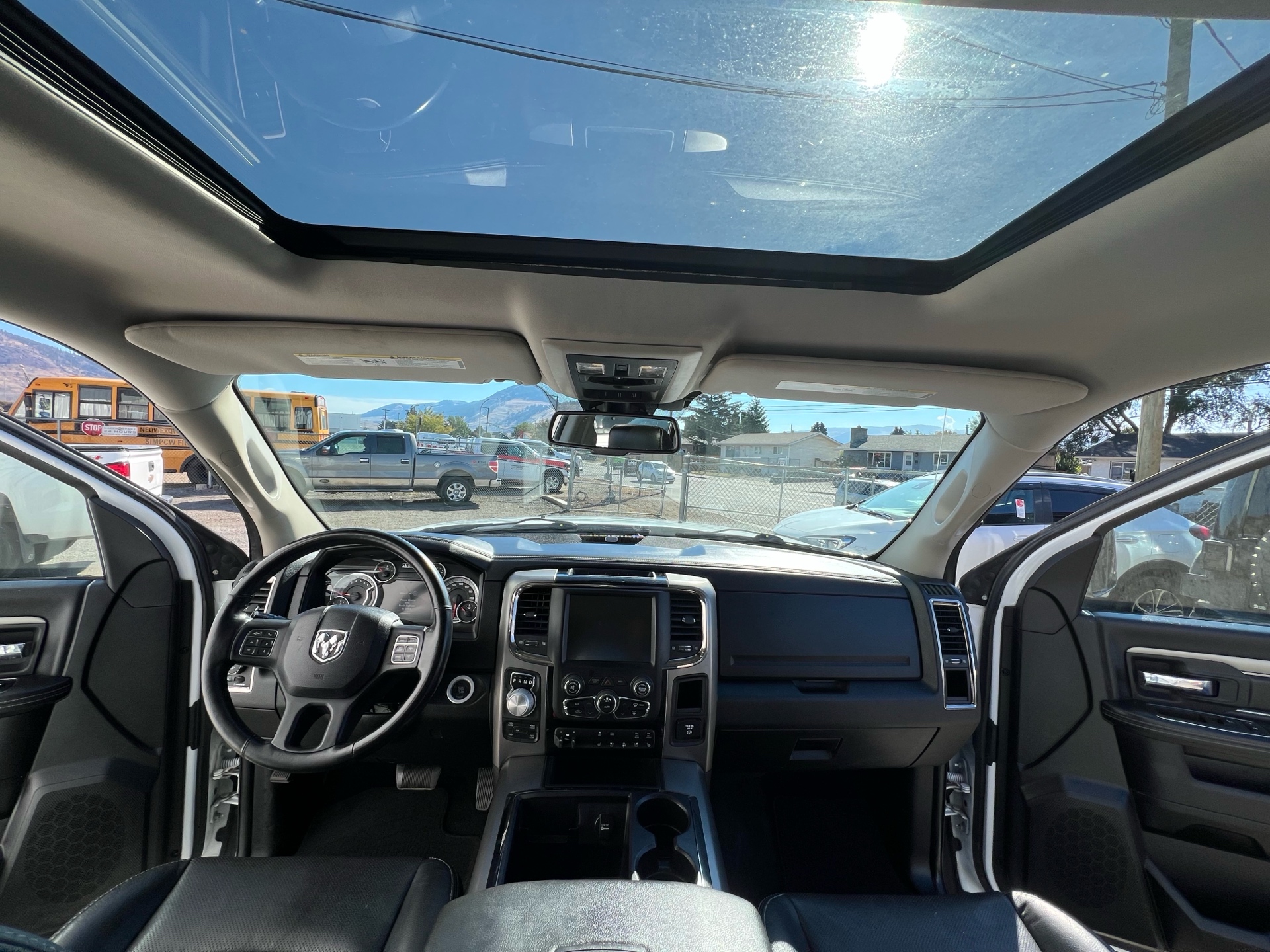 /drivehubautosales/2014-Ram-1500-2736842658496841.jpg