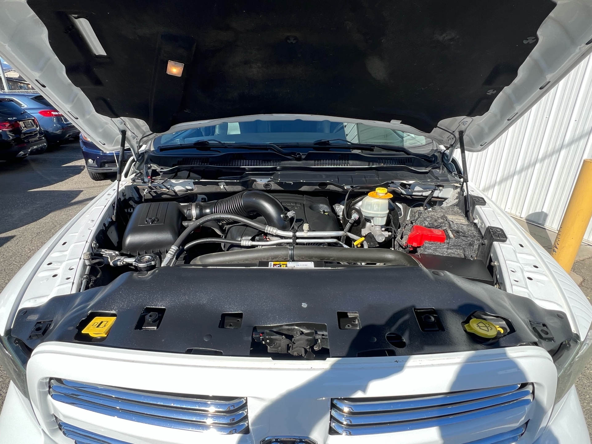 /drivehubautosales/2014-Ram-1500-7239064949631397.jpg