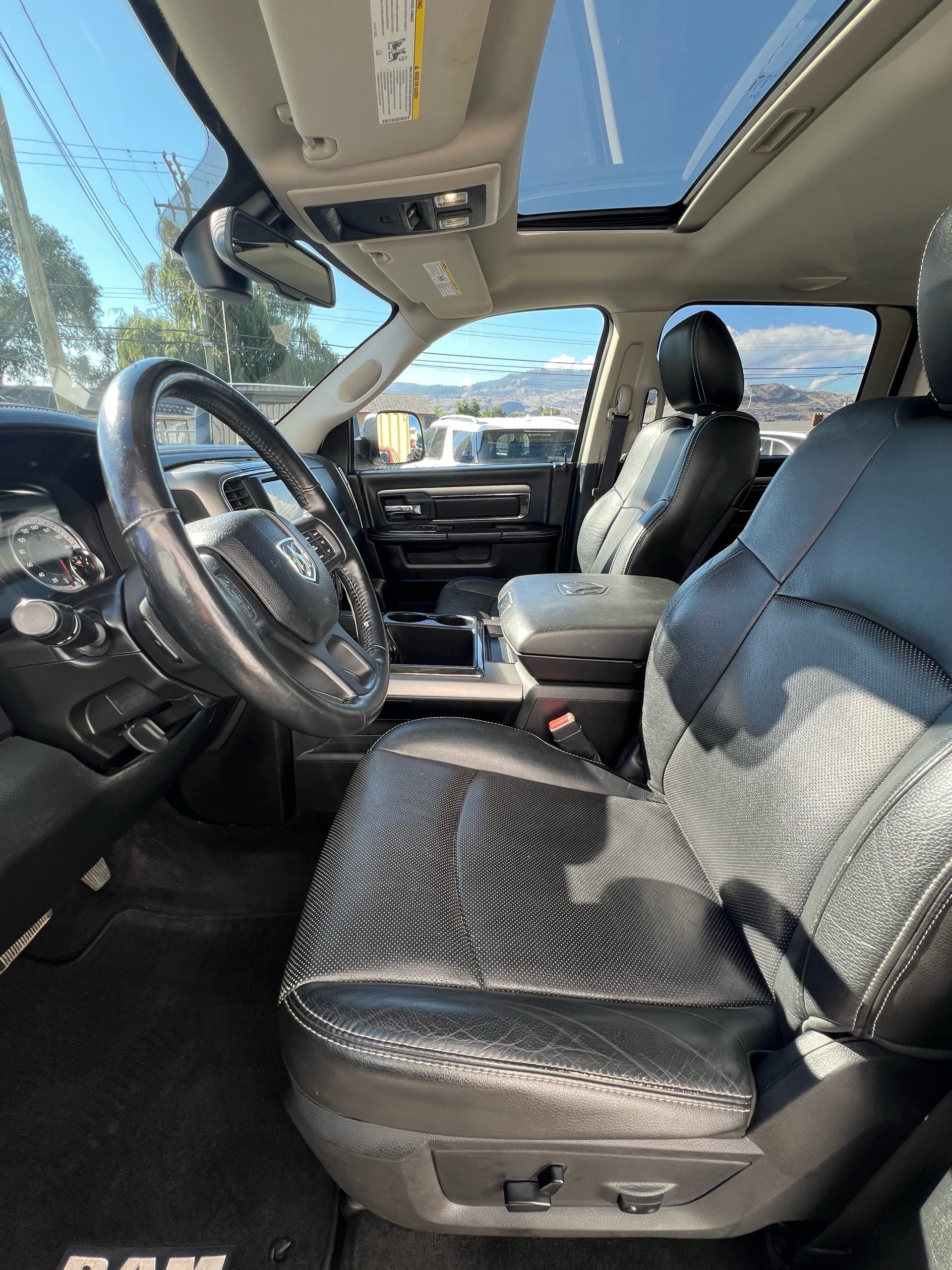 /drivehubautosales/2014-Ram-1500-8023841594618304.jpg