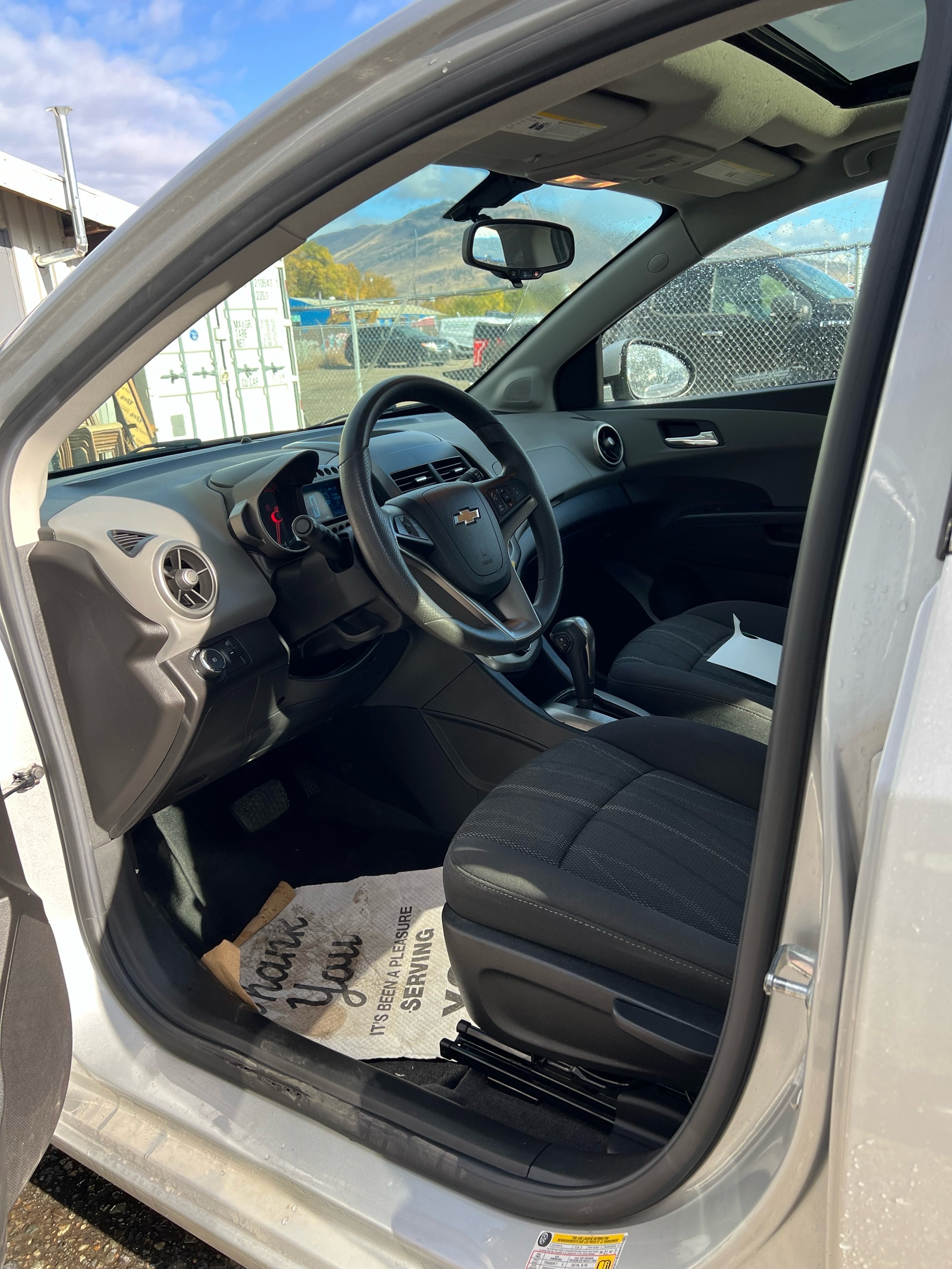 /drivehubautosales/2015-Chevrolet-Sonic-47845992266957094.jpg
