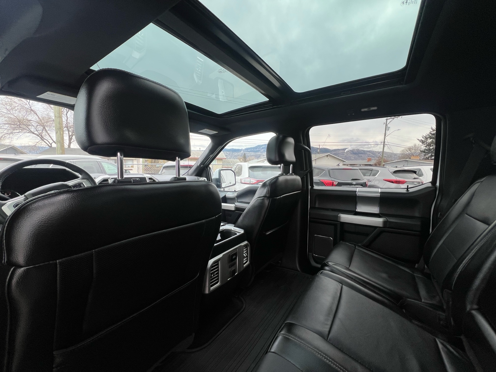 /drivehubautosales/2015-Ford-F-150-24411662033231907.jpg