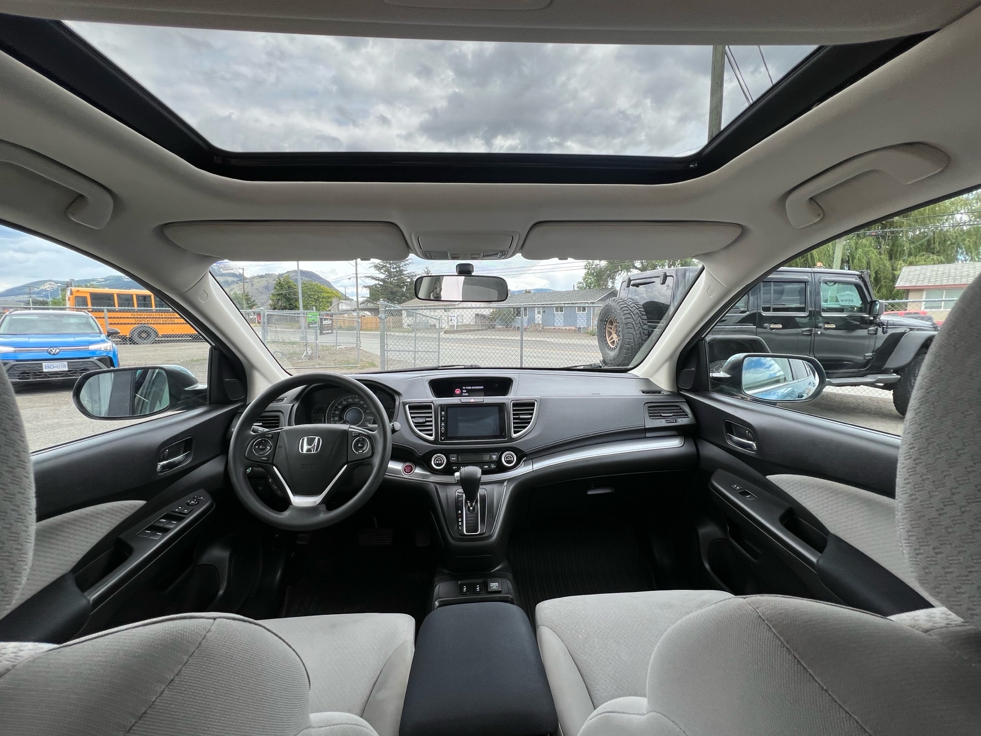 /drivehubautosales/2015-Honda-CR-V-4719602117131245.jpg