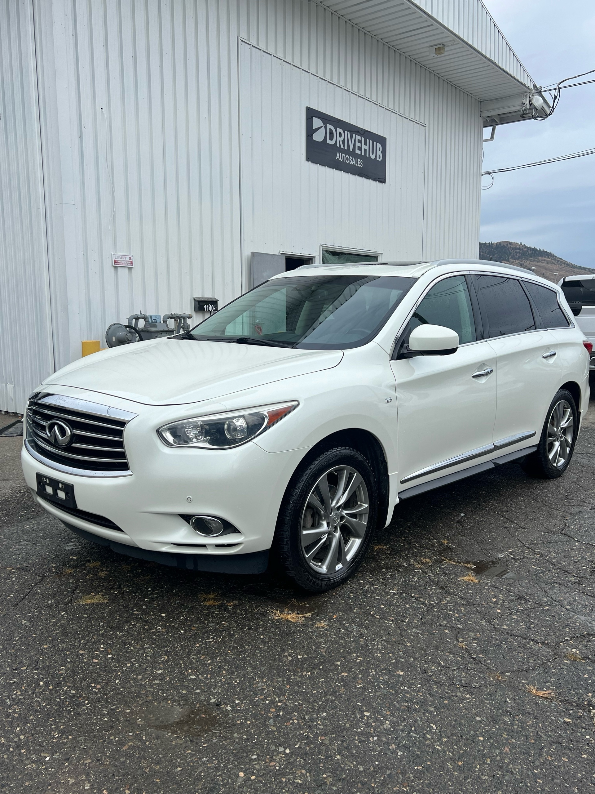 /drivehubautosales/2015-INFINITI-QX60-5739940846055234.jpg