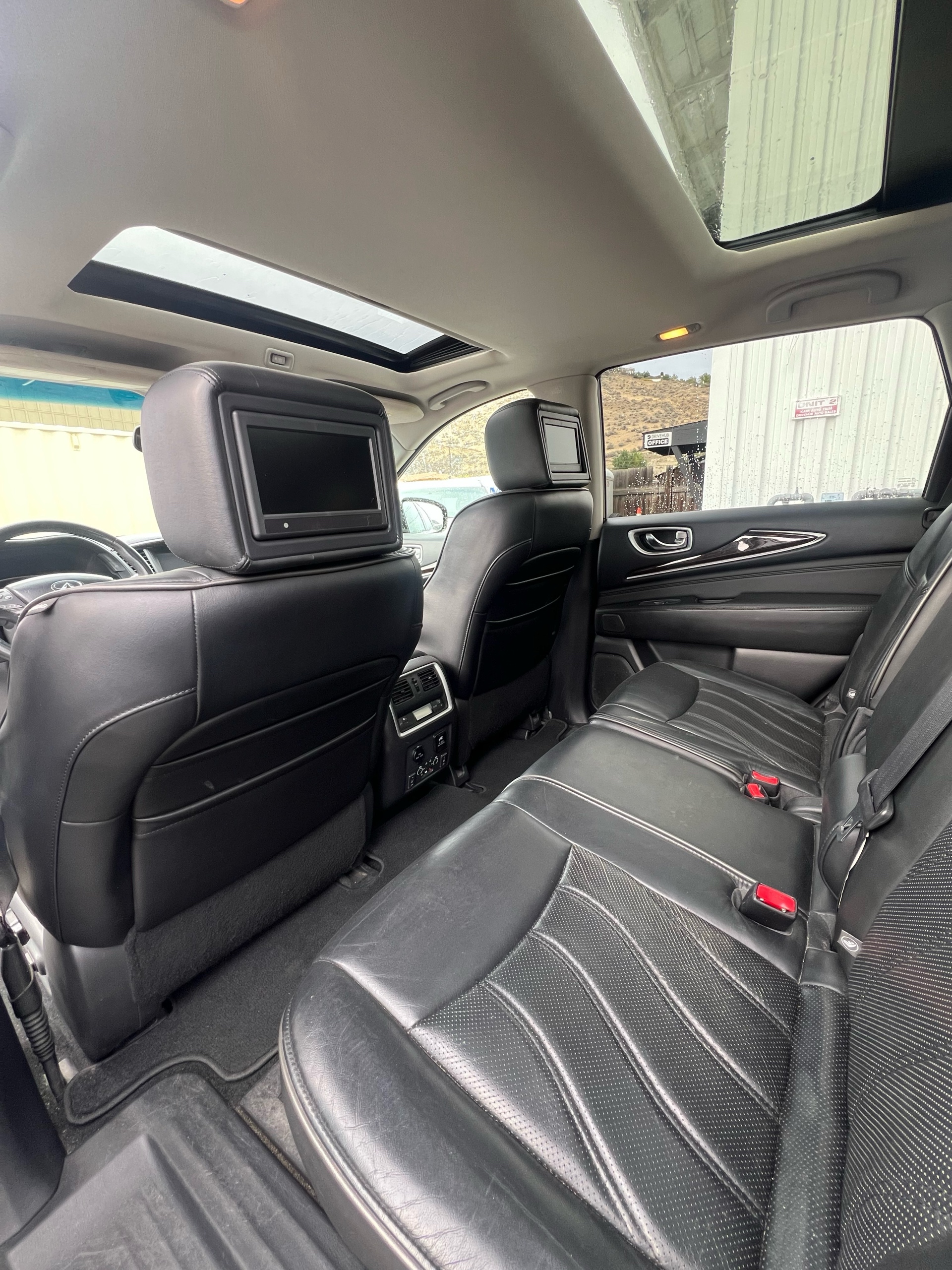 /drivehubautosales/2015-INFINITI-QX60-8383901447732665.jpg