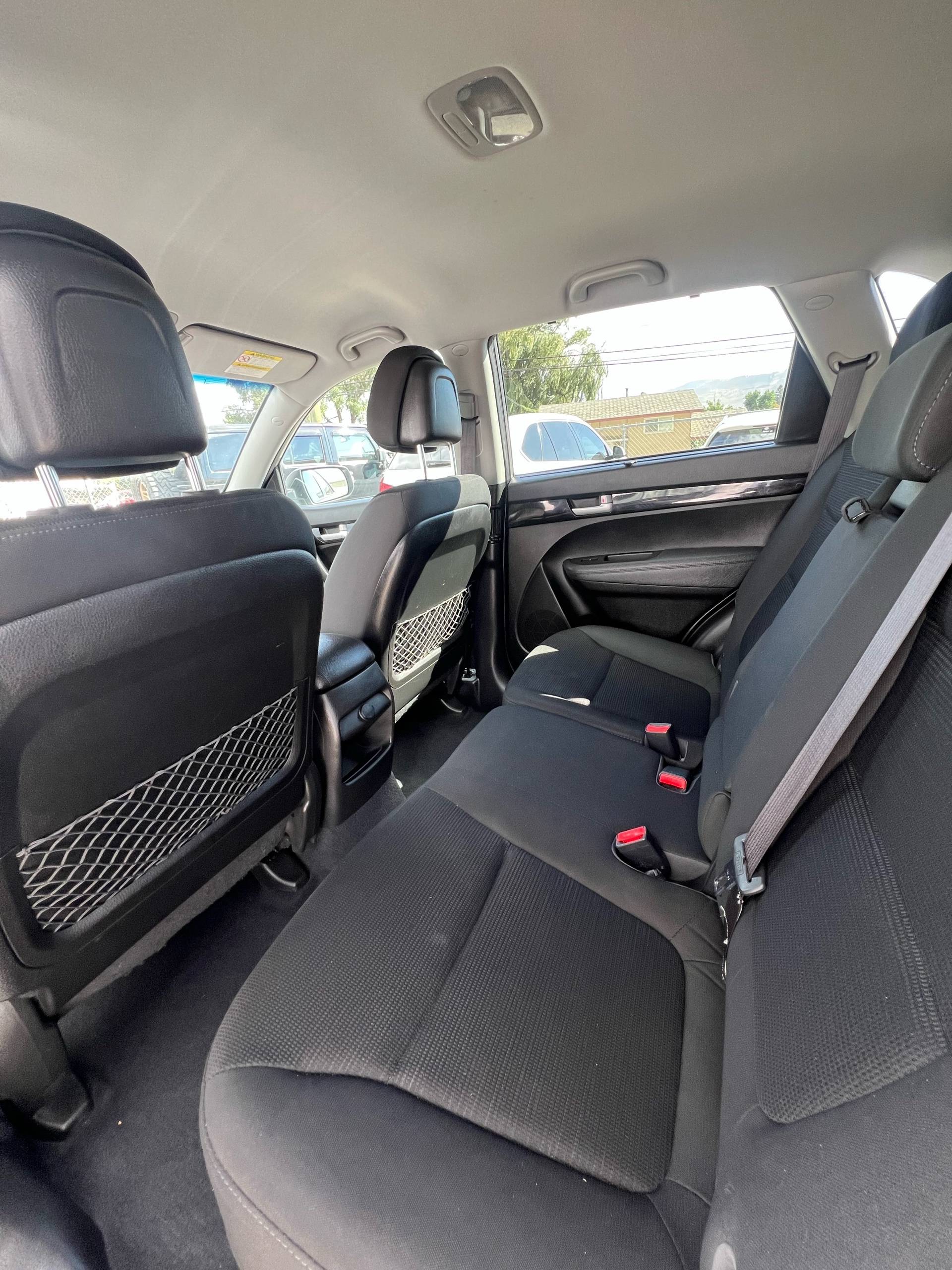 /drivehubautosales/2015-Kia-Sorento-843472192280994.jpg