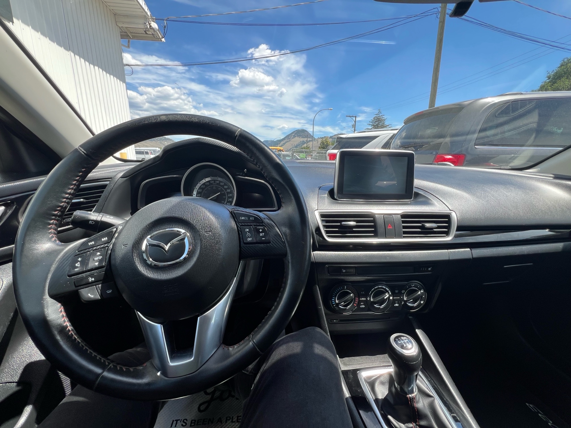 /drivehubautosales/2015-Mazda-Mazda3-6454270493524279.jpg
