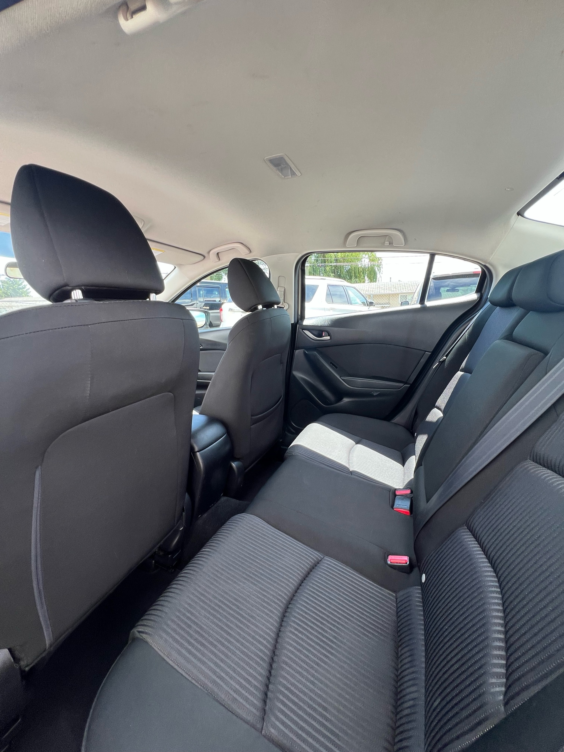 /drivehubautosales/2015-Mazda-Mazda3-8981064341821936.jpg