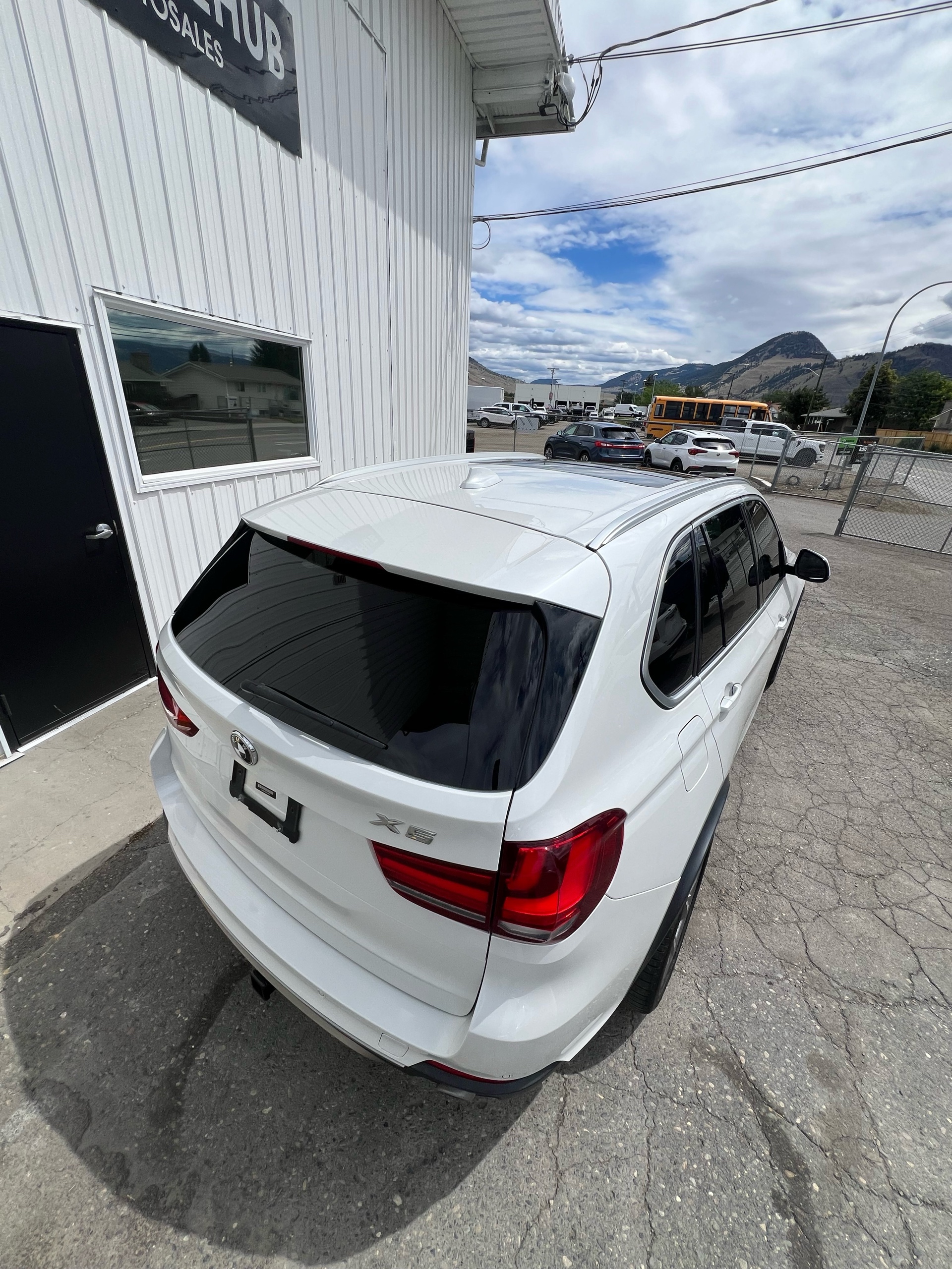 /drivehubautosales/2016-BMW-X5-1134616501964556.jpg