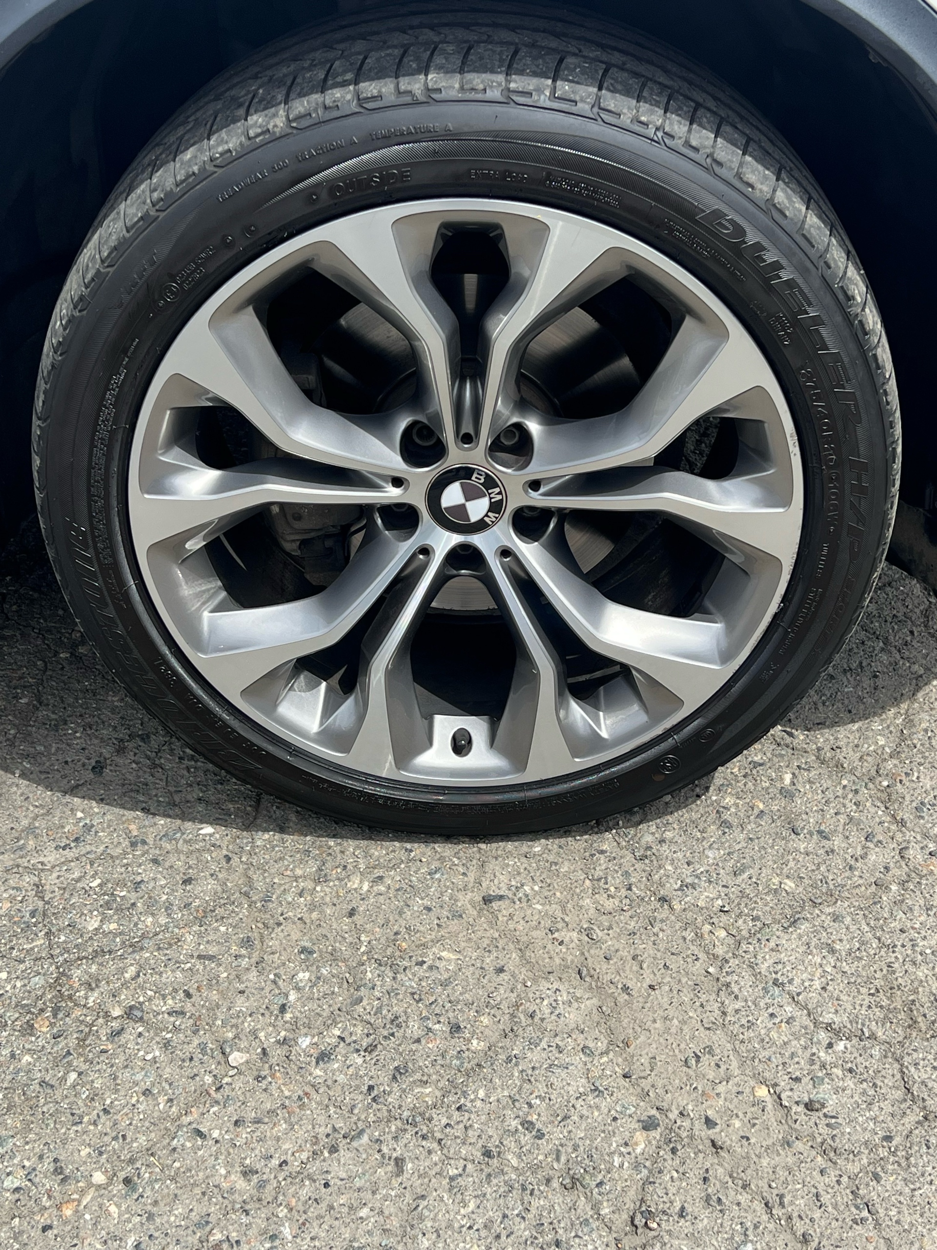 /drivehubautosales/2016-BMW-X5-24263576924498187.jpg