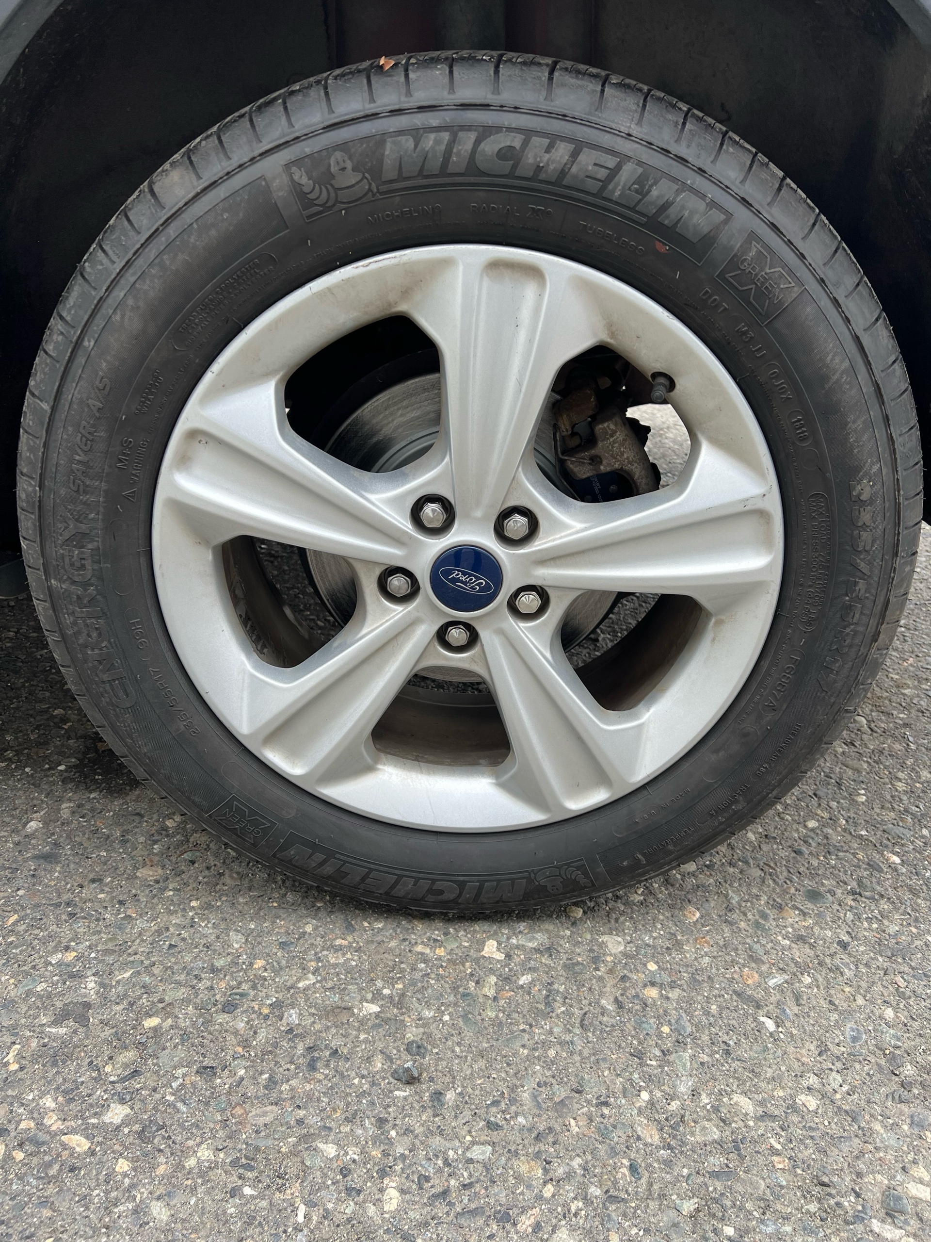 /drivehubautosales/2016-Ford-Escape-07993923777616962.jpg