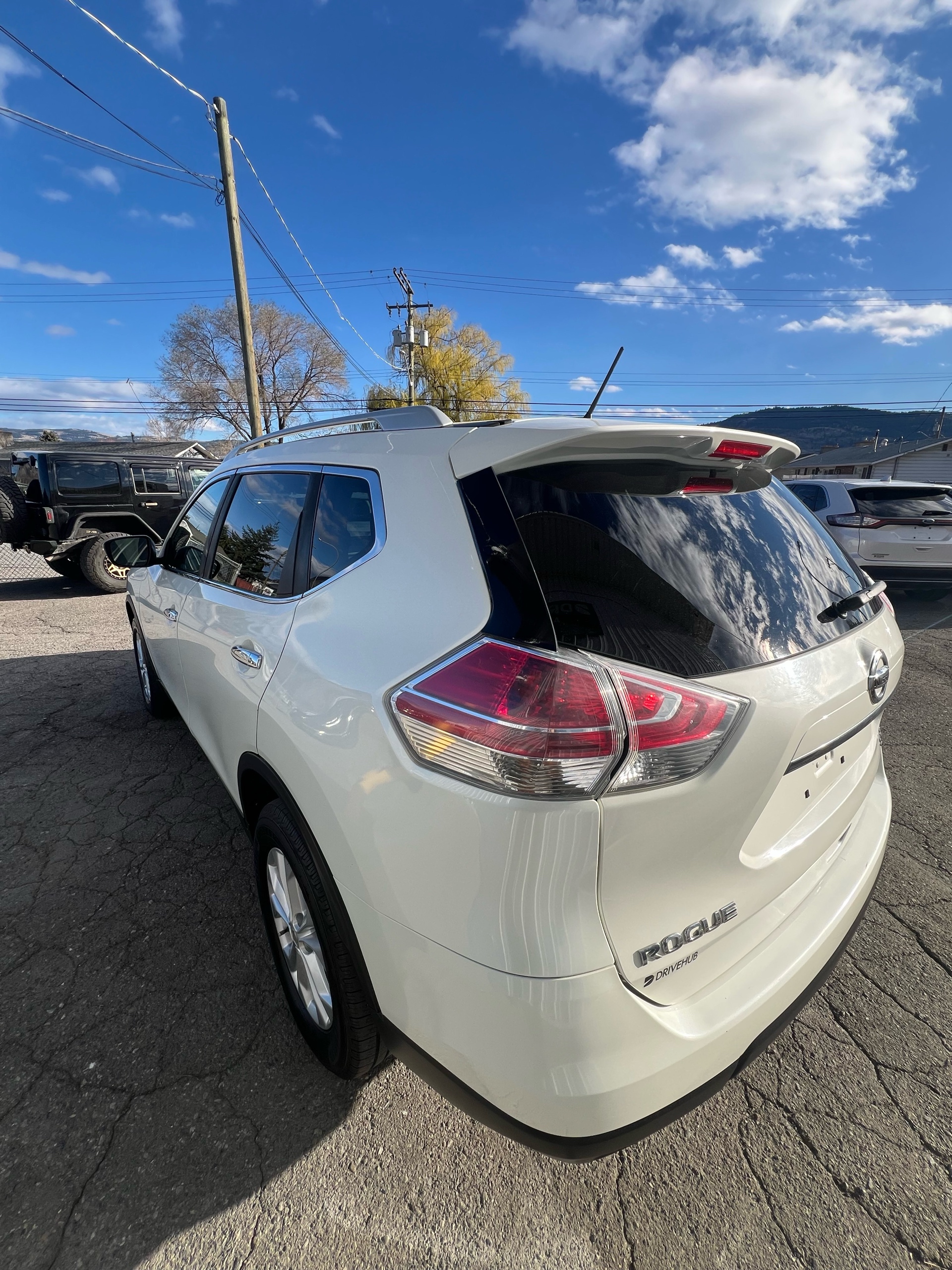 /drivehubautosales/2016-Nissan-Rogue-7170150495599894.jpg