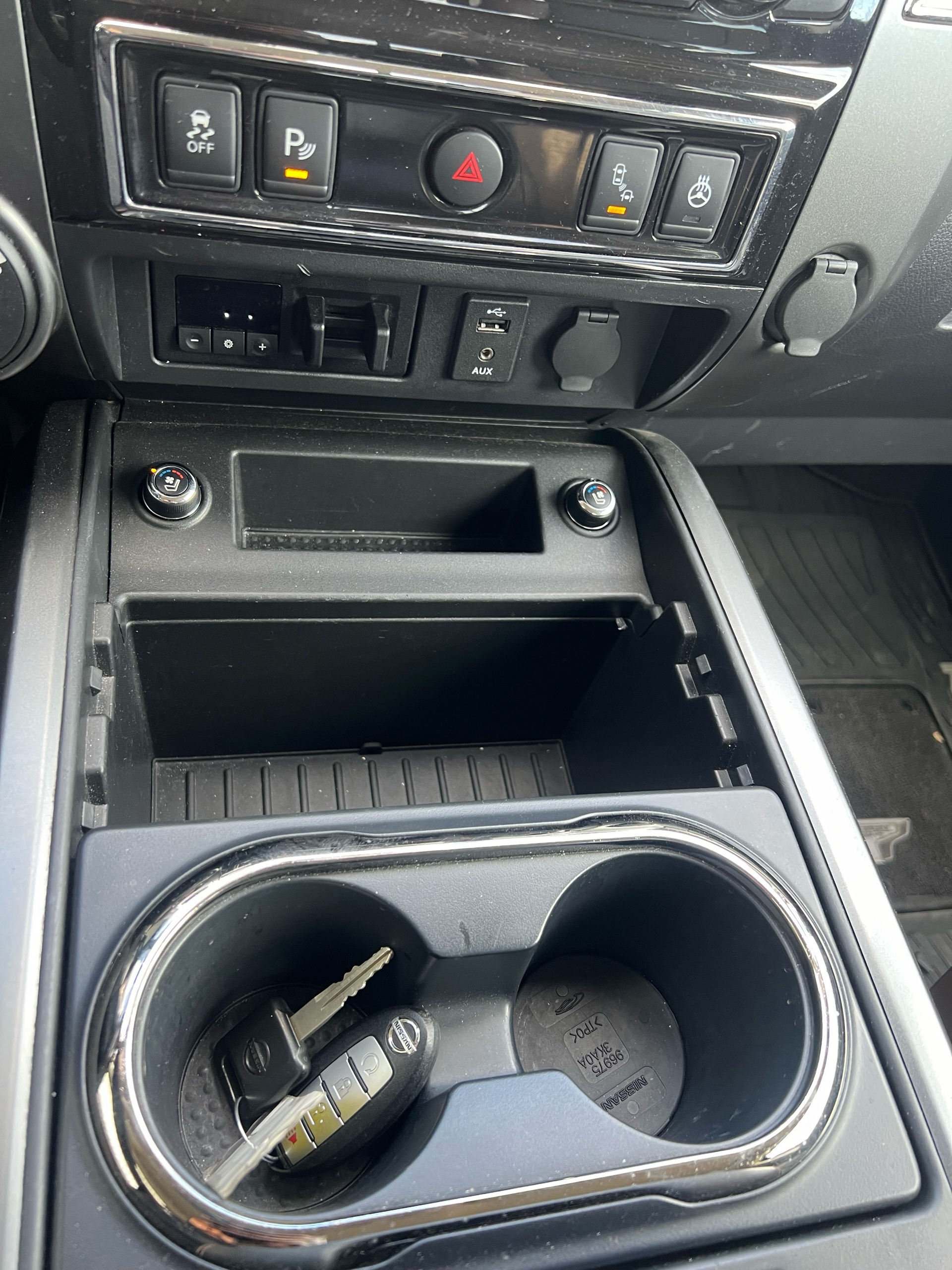 /drivehubautosales/2016-Nissan-TitanXD-3073108100003179.jpg