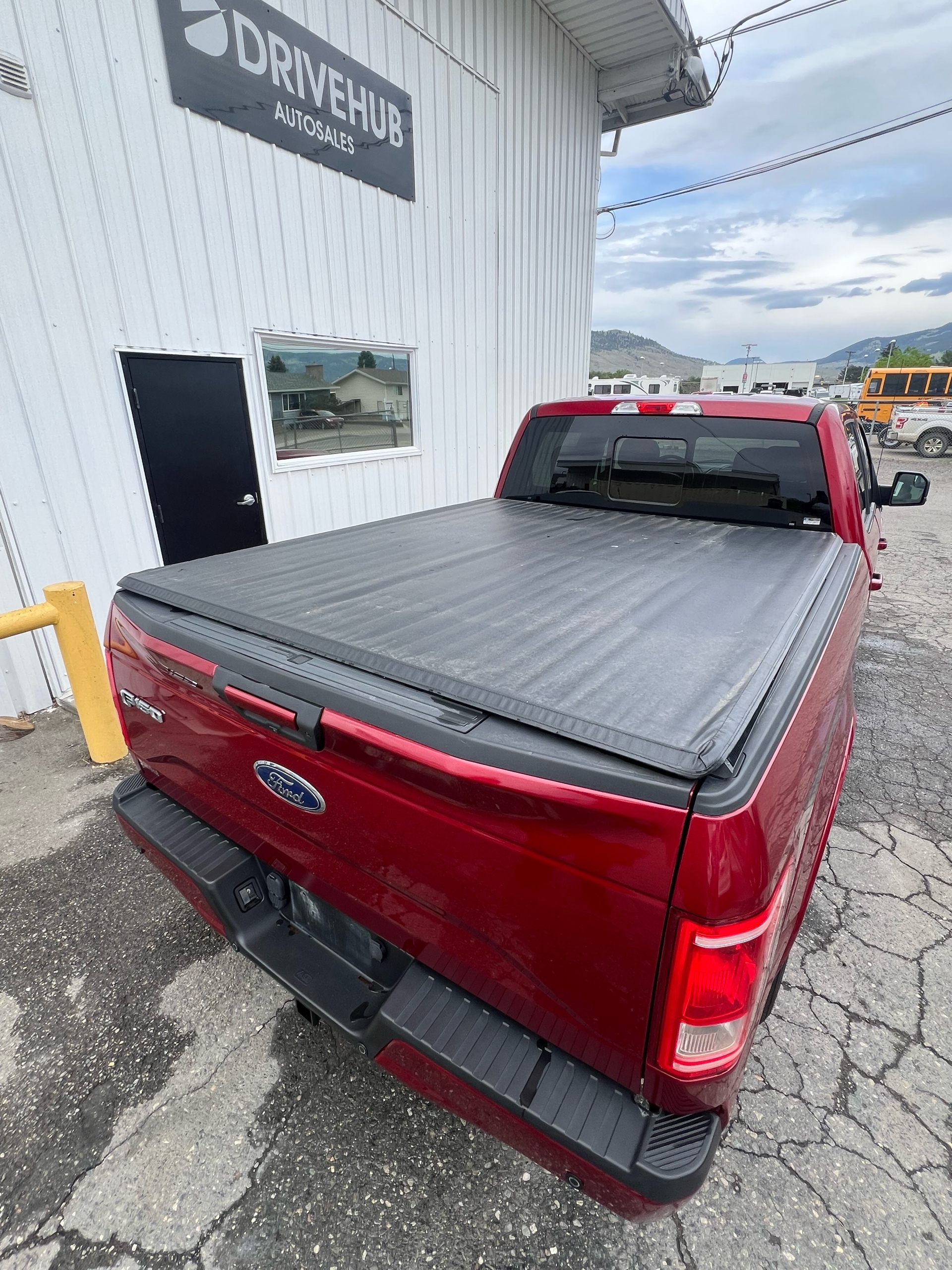 /drivehubautosales/2017-Ford-F-150-3785900876956012.jpg