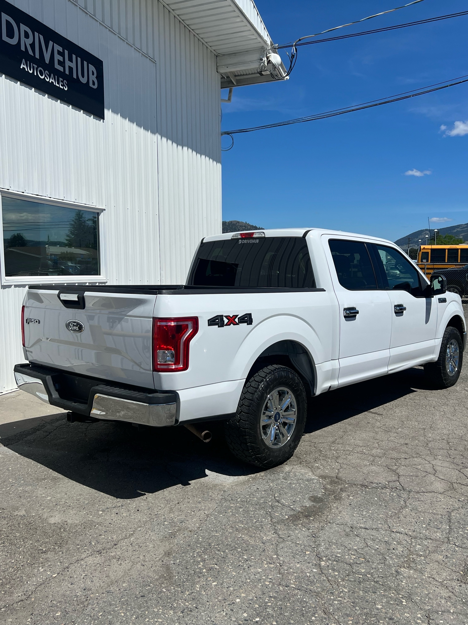 /drivehubautosales/2017-Ford-F-150-569912456897328.jpg