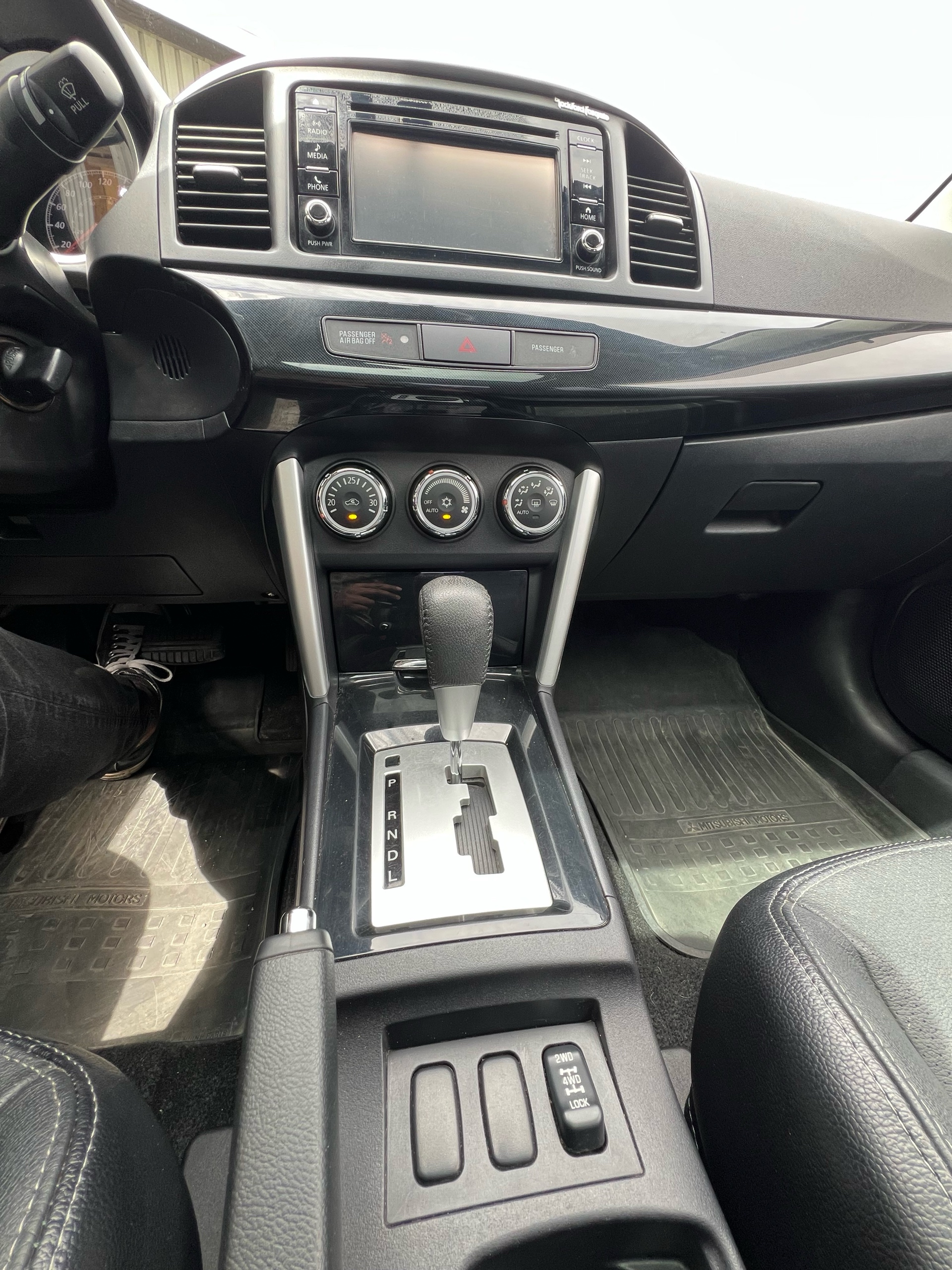 /drivehubautosales/2017-Mitsubishi-Lancer-0573899289269324.jpg