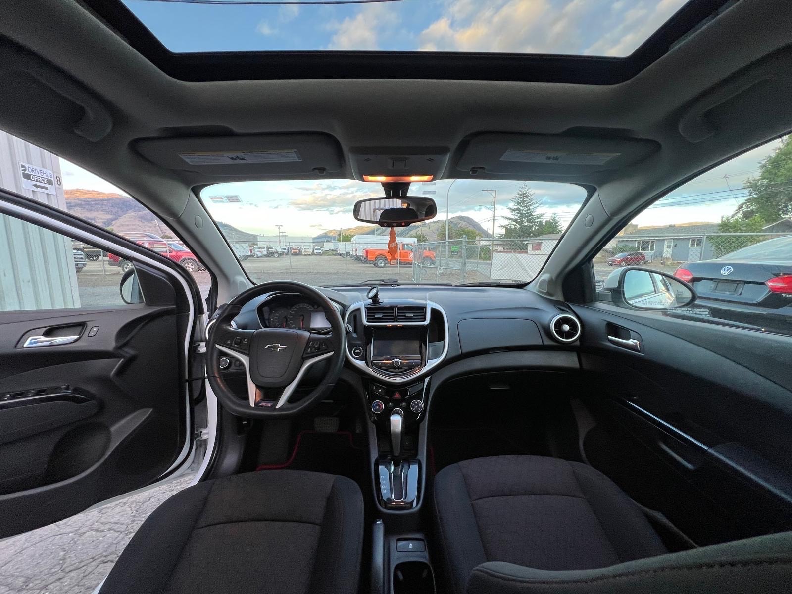 /drivehubautosales/2018-Chevrolet-Sonic-11778656085970973.jpg